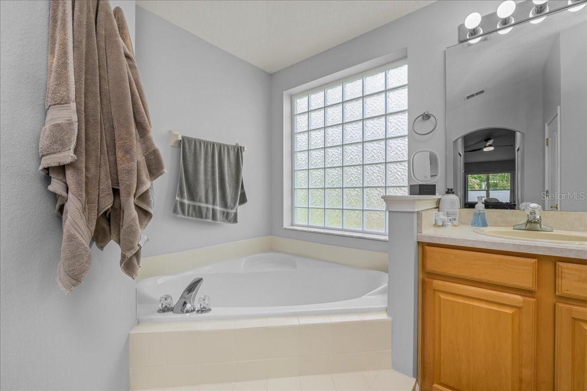 24 SQUIRREL PL, PALM COAST, FL, 32164