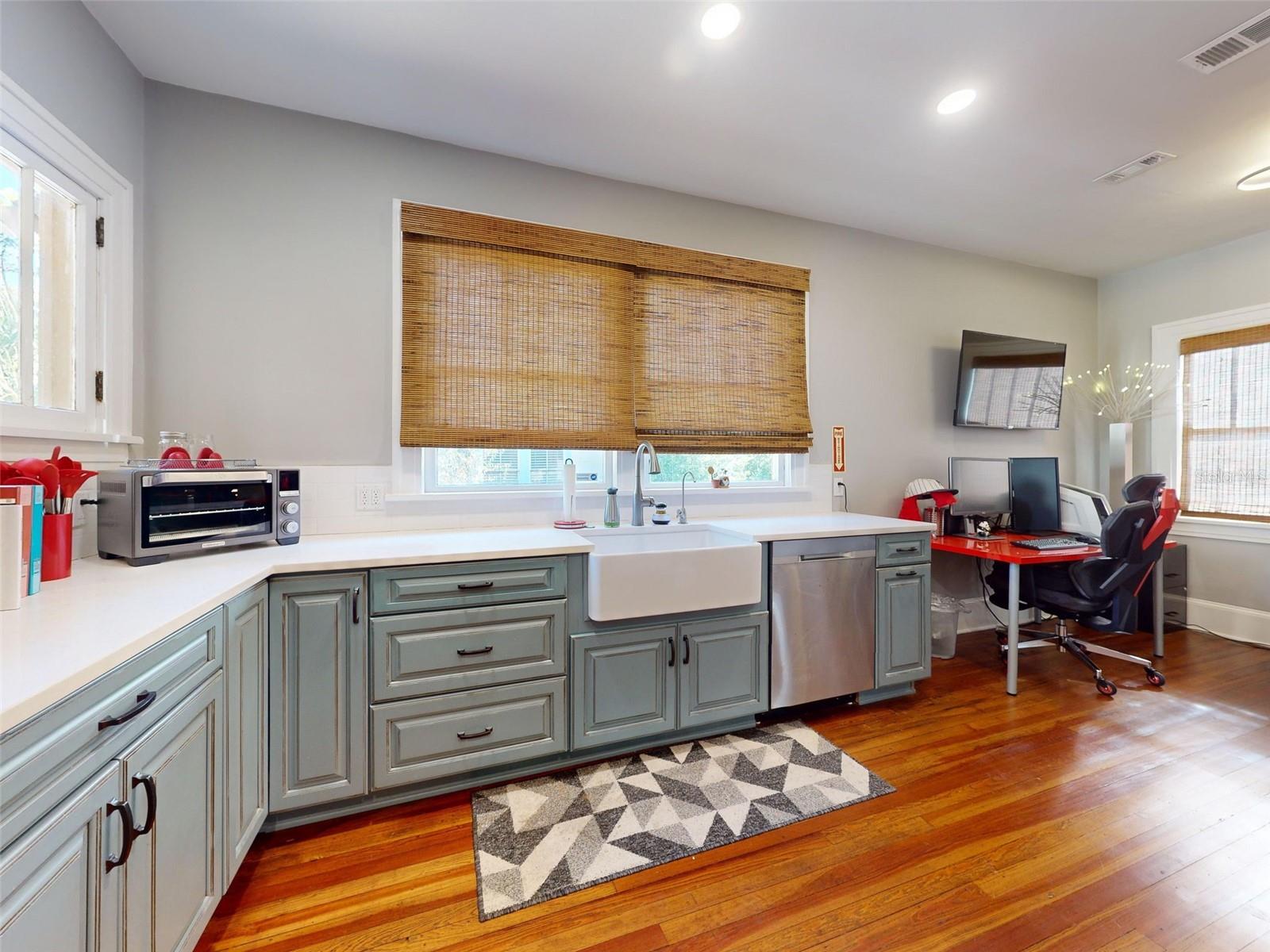 215 WASHINGTON ST, NEW SMYRNA BEACH, FL, 32168