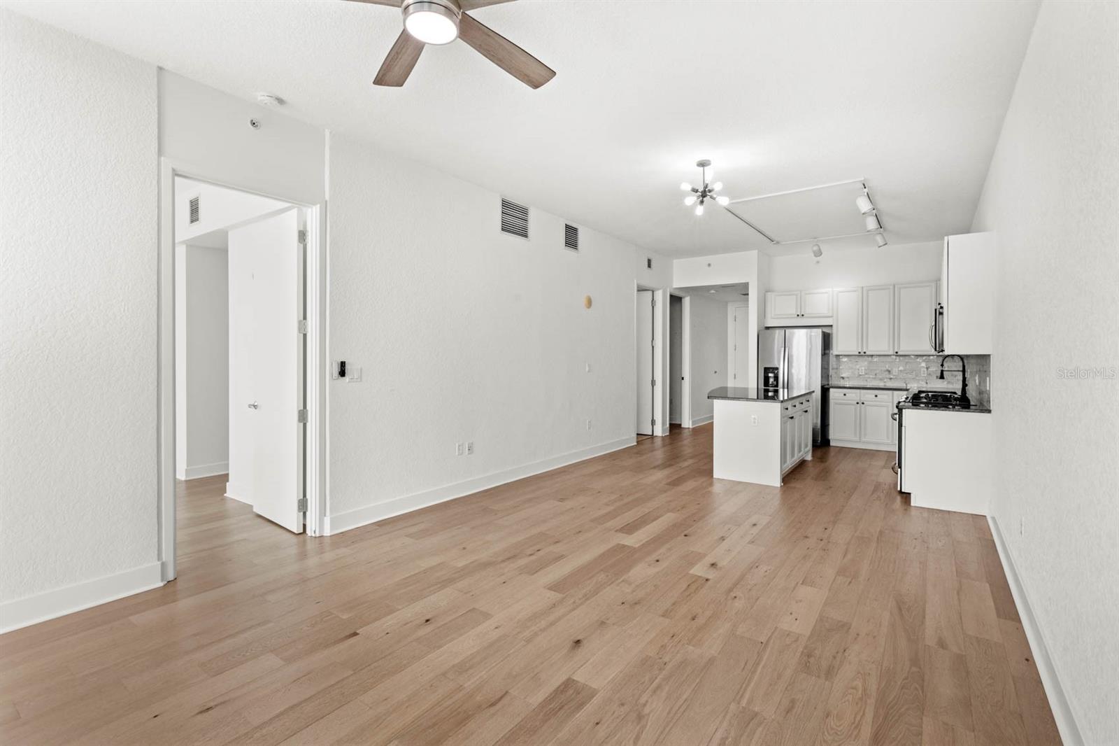 150 E ROBINSON ST #3208, ORLANDO, FL, 32801