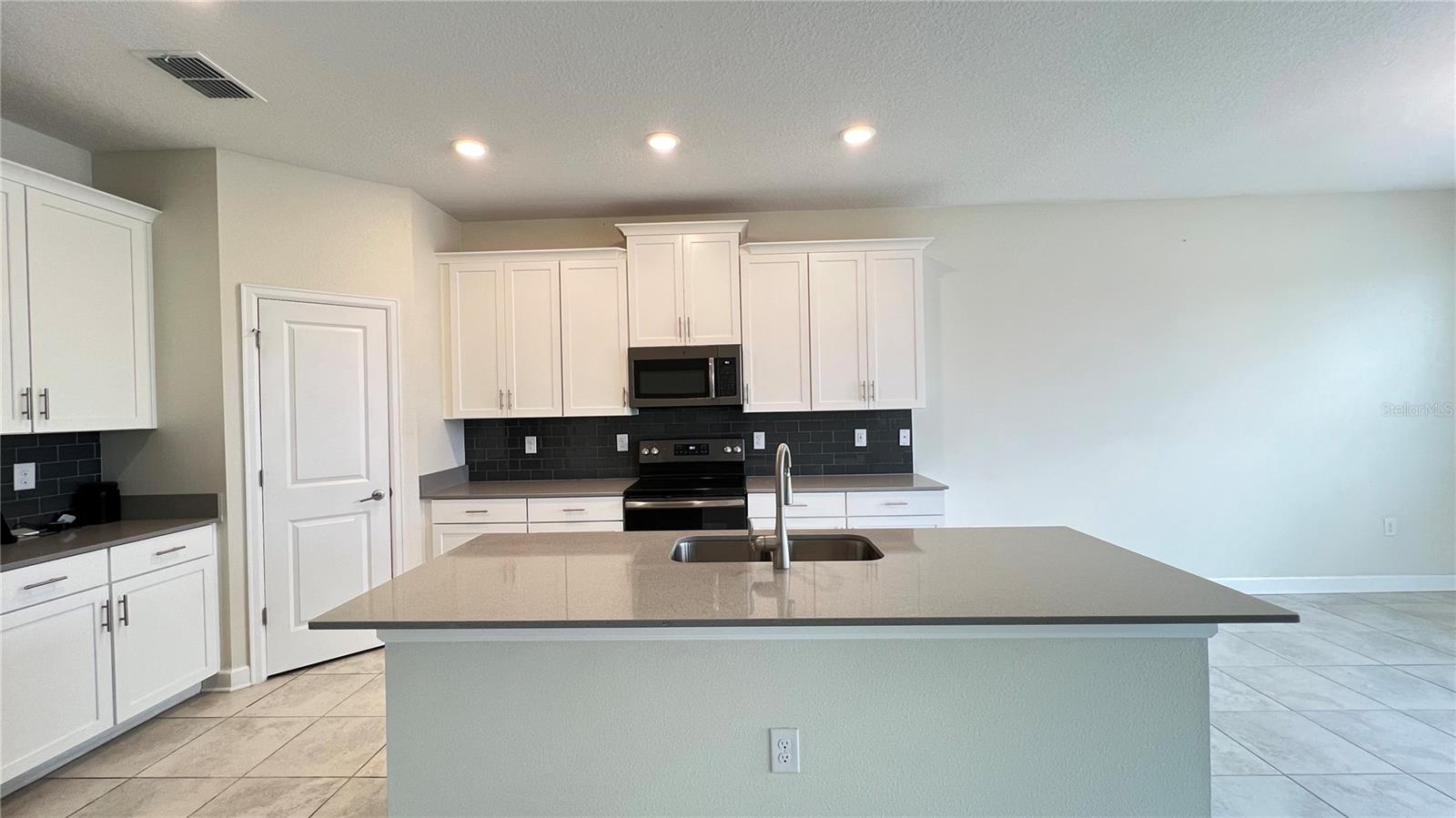 4626 RHYTHM RD, KISSIMMEE, FL, 34746