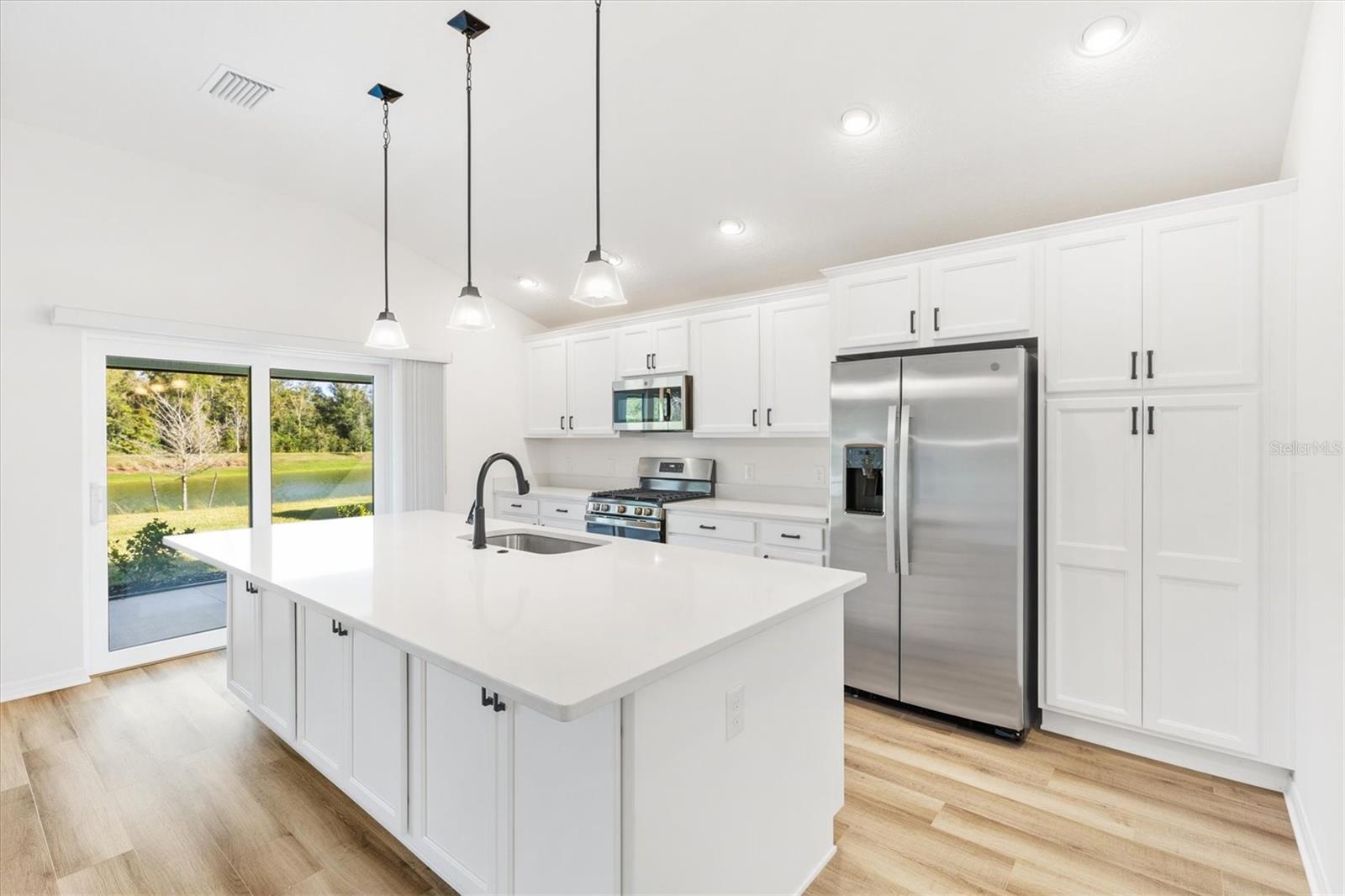 6857 BAYSINGER PATH, THE VILLAGES, FL, 34762