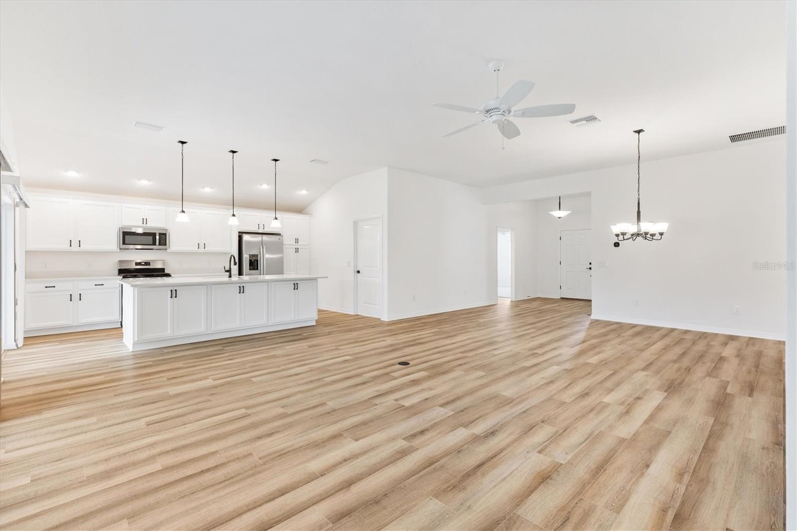 6857 BAYSINGER PATH, THE VILLAGES, FL, 34762