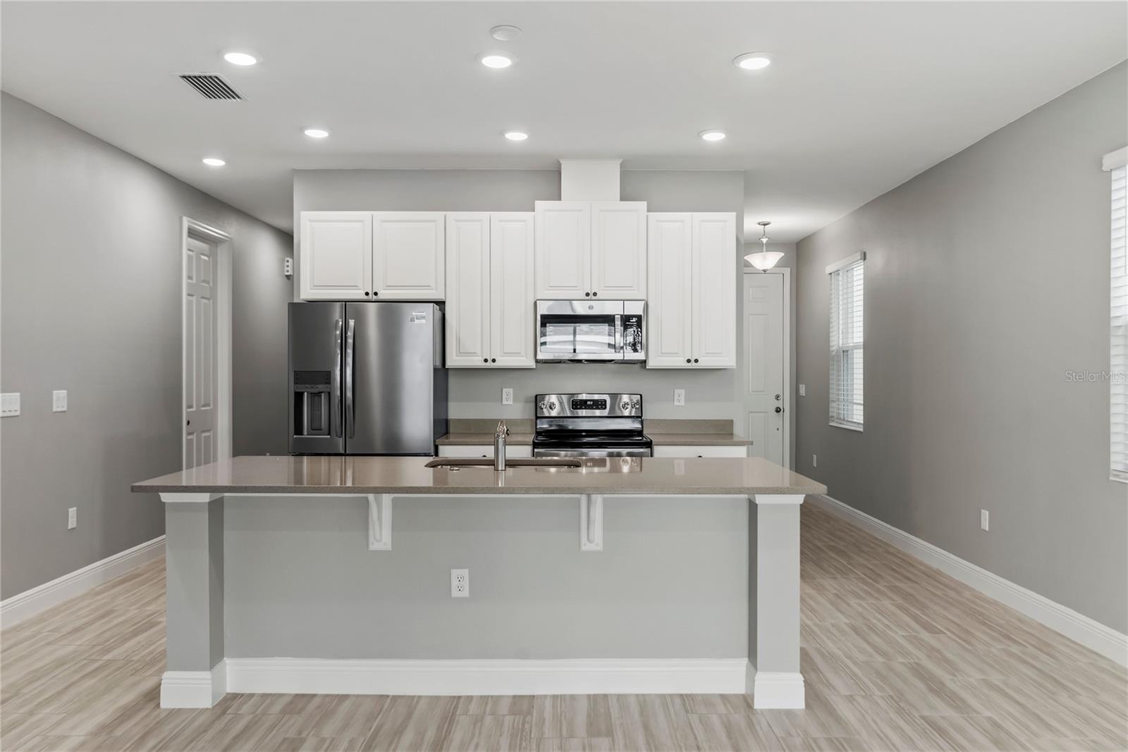 6886 WILSON HAMMOCK AVE, GROVELAND, FL, 34736