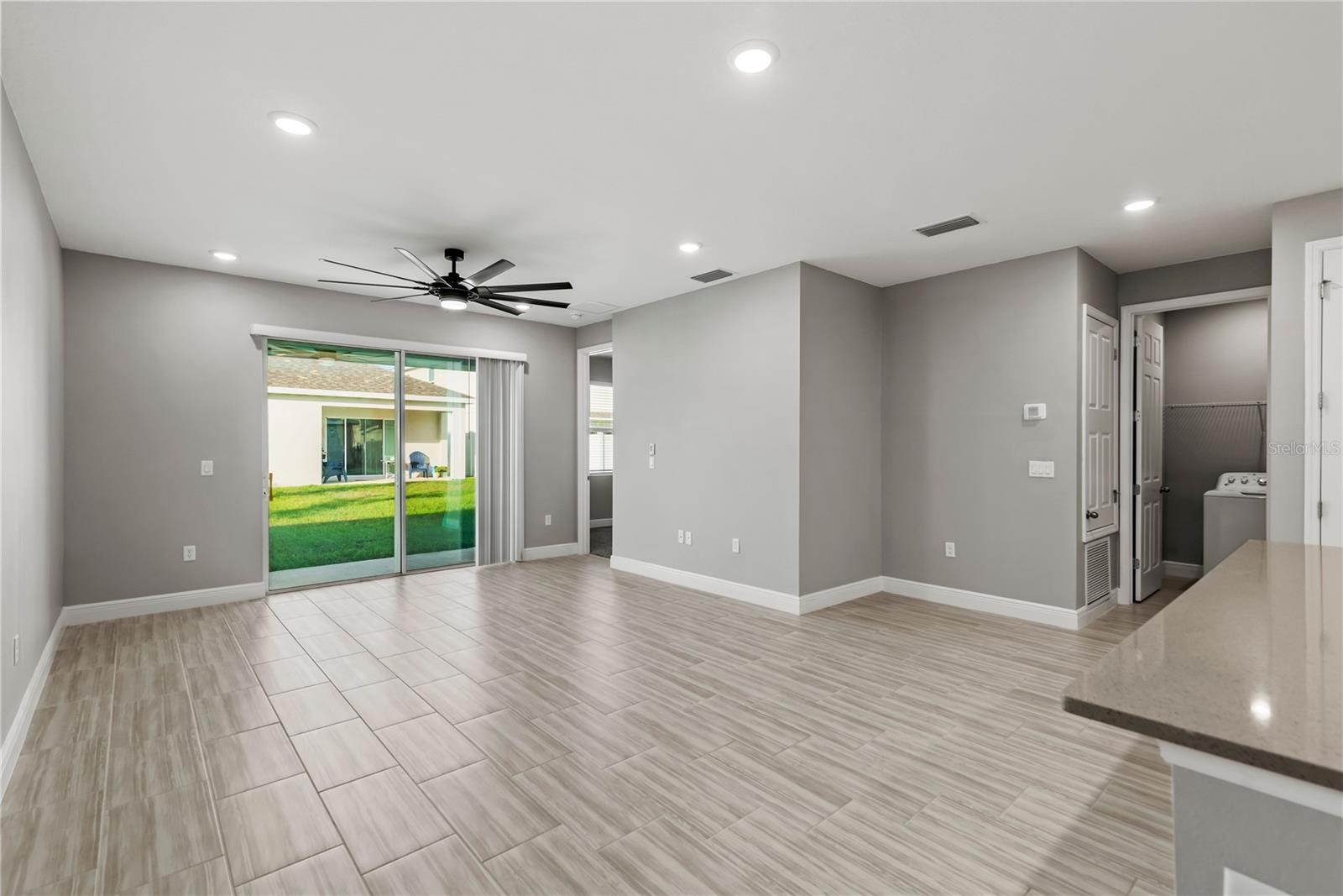 6886 WILSON HAMMOCK AVE, GROVELAND, FL, 34736