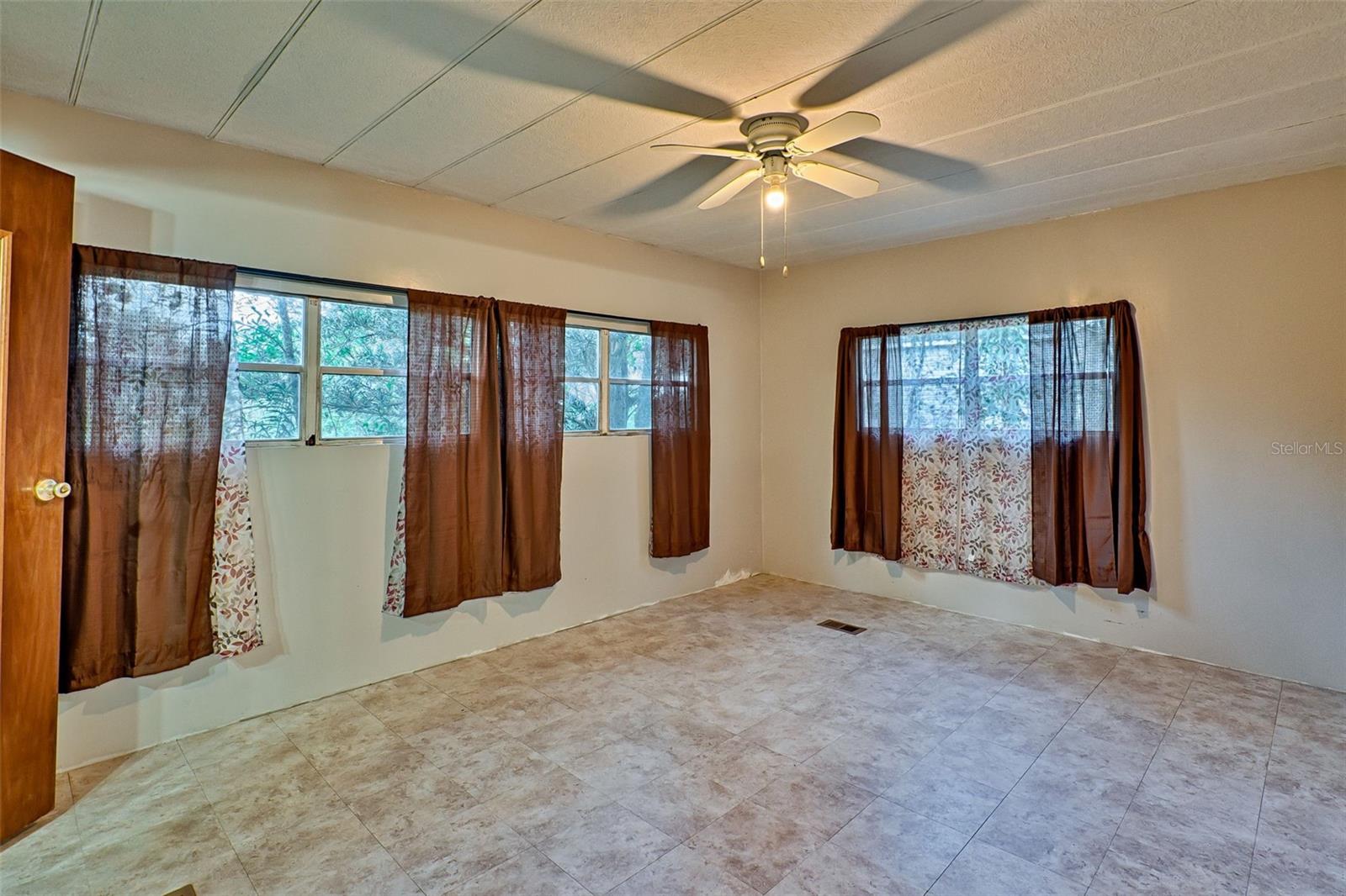 185 LAKEVIEW DR, MELROSE, FL, 32666
