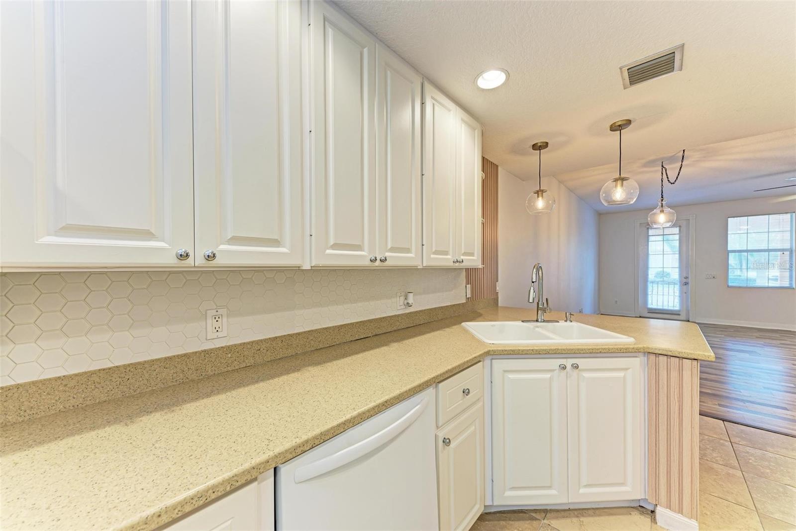 6022 MADRANO DR, SARASOTA, FL, 34232
