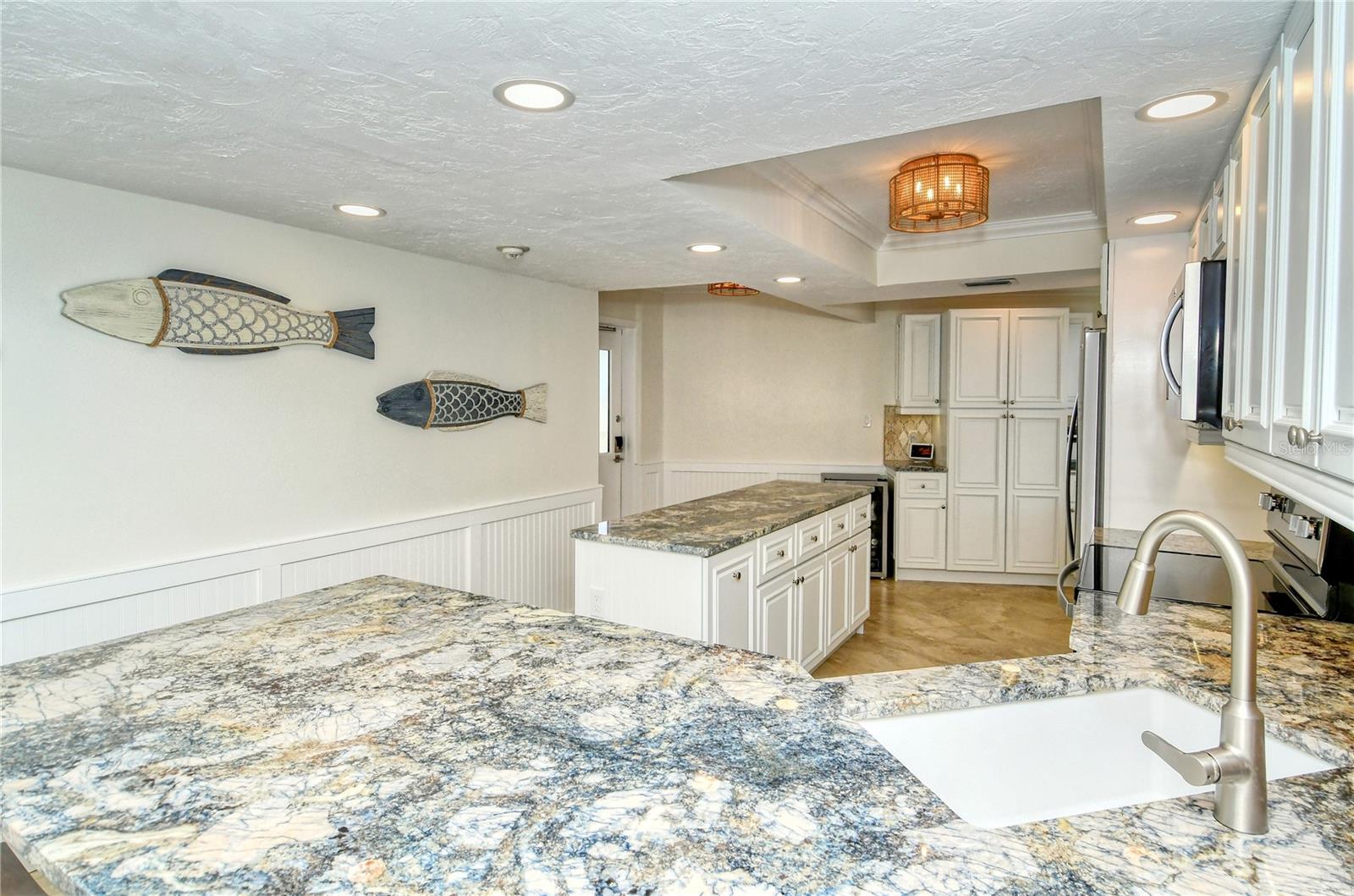 5770 MIDNIGHT PASS RD #301, SARASOTA, FL, 34242