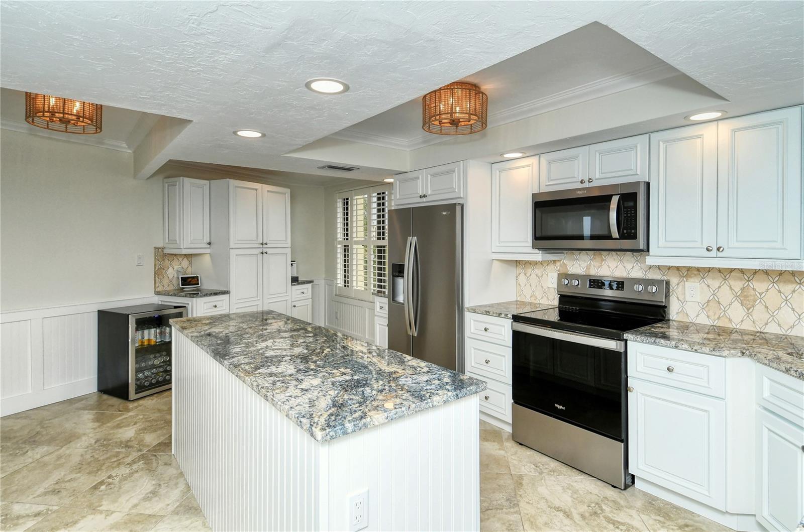 5770 MIDNIGHT PASS RD #301, SARASOTA, FL, 34242