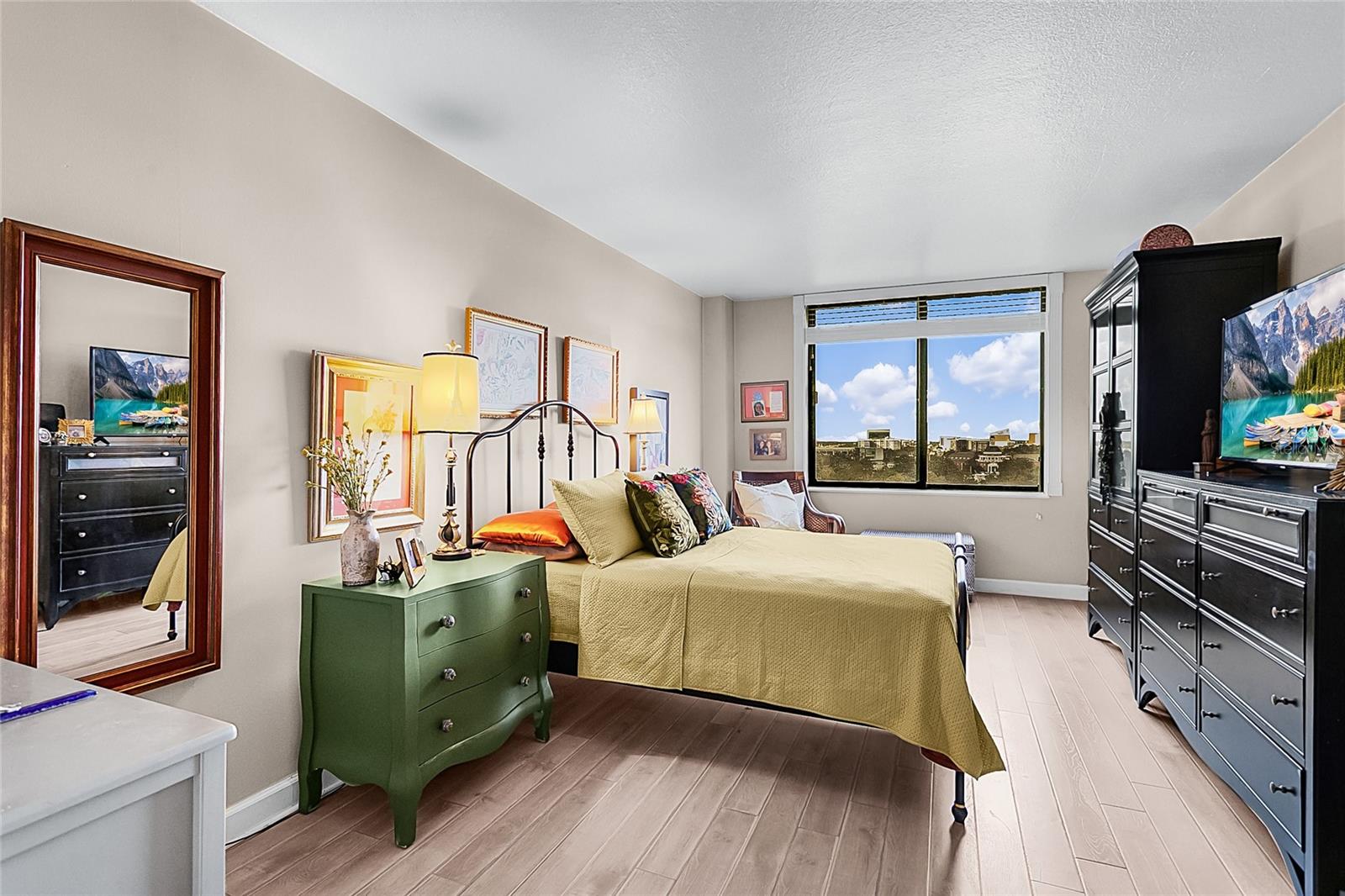 400 E COLONIAL DR #806, ORLANDO, FL, 32803