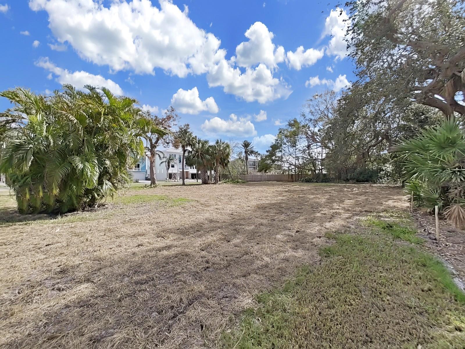 116 6TH ST, BELLEAIR BEACH, FL, 33786