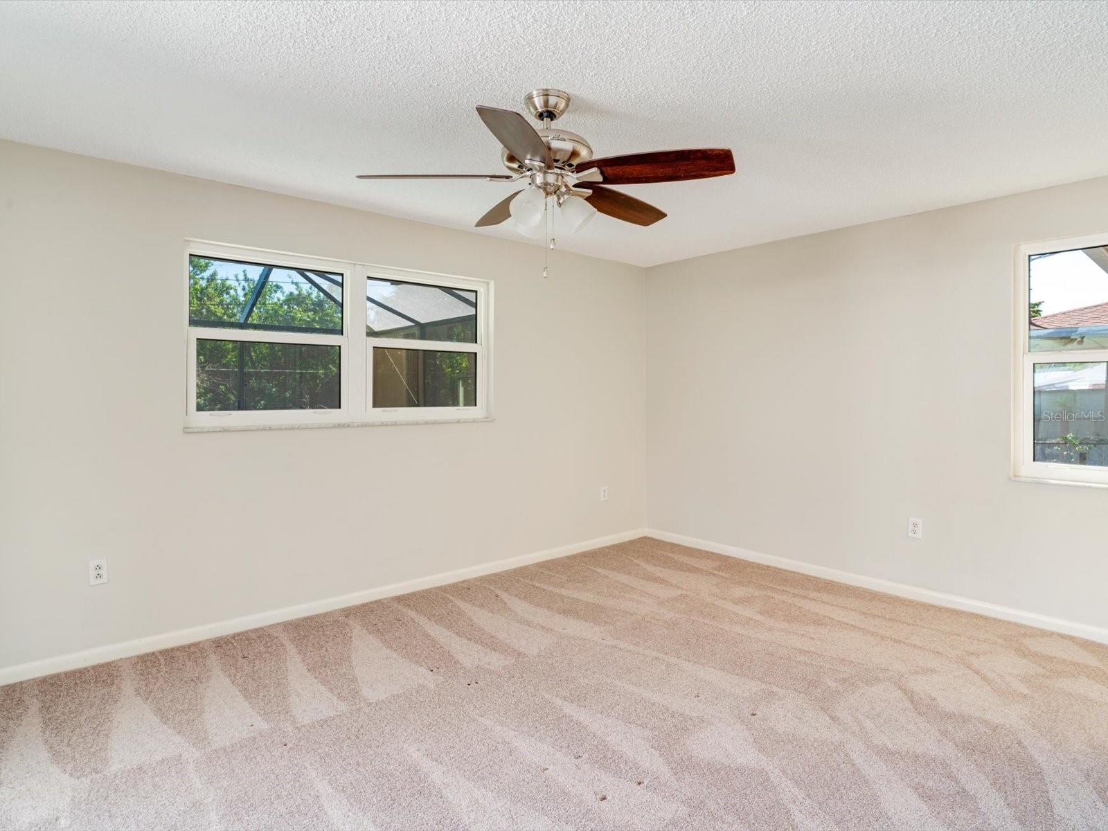 189 DOWLING AVE NE, PORT CHARLOTTE, FL, 33952