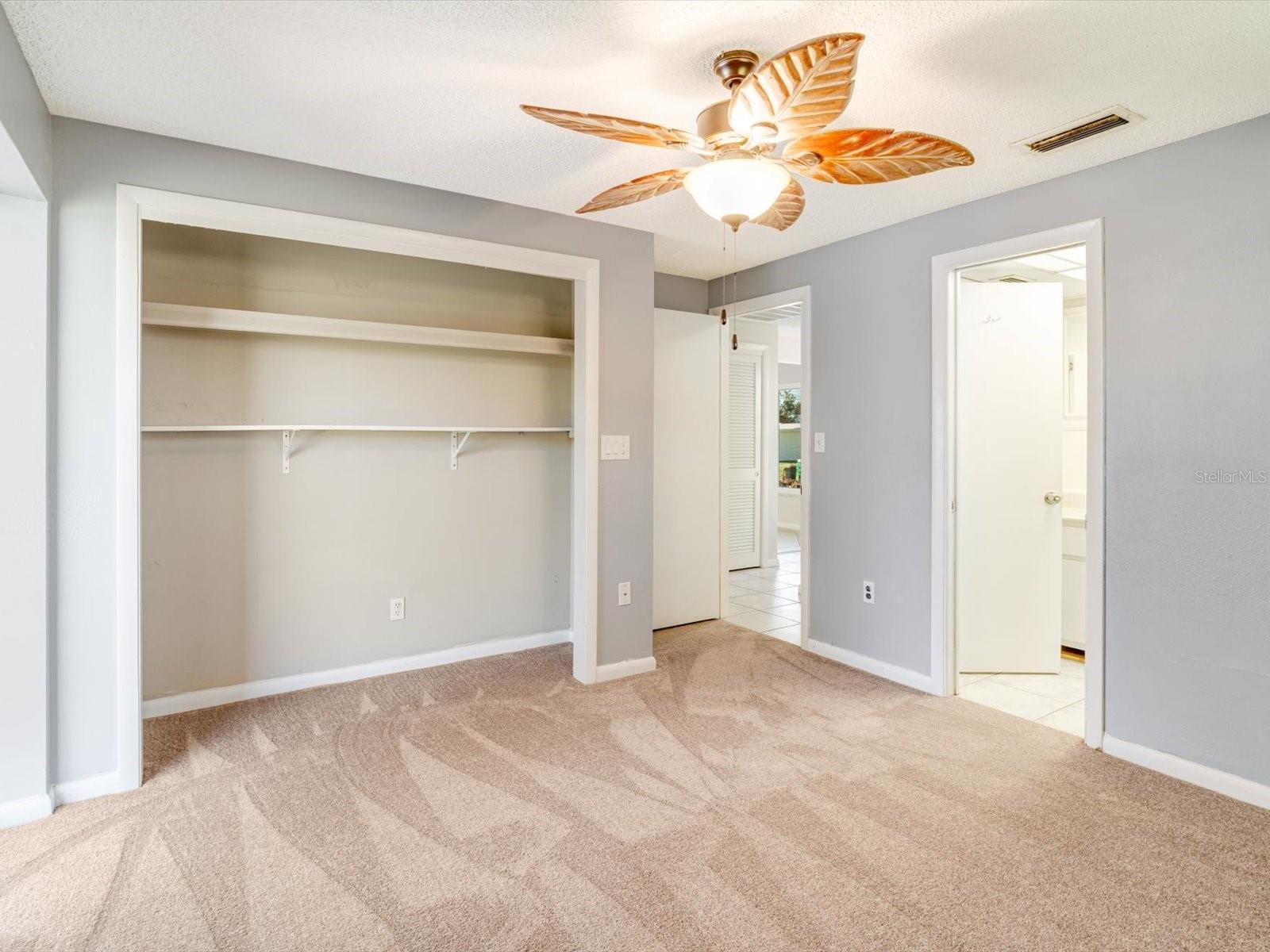 189 DOWLING AVE NE, PORT CHARLOTTE, FL, 33952
