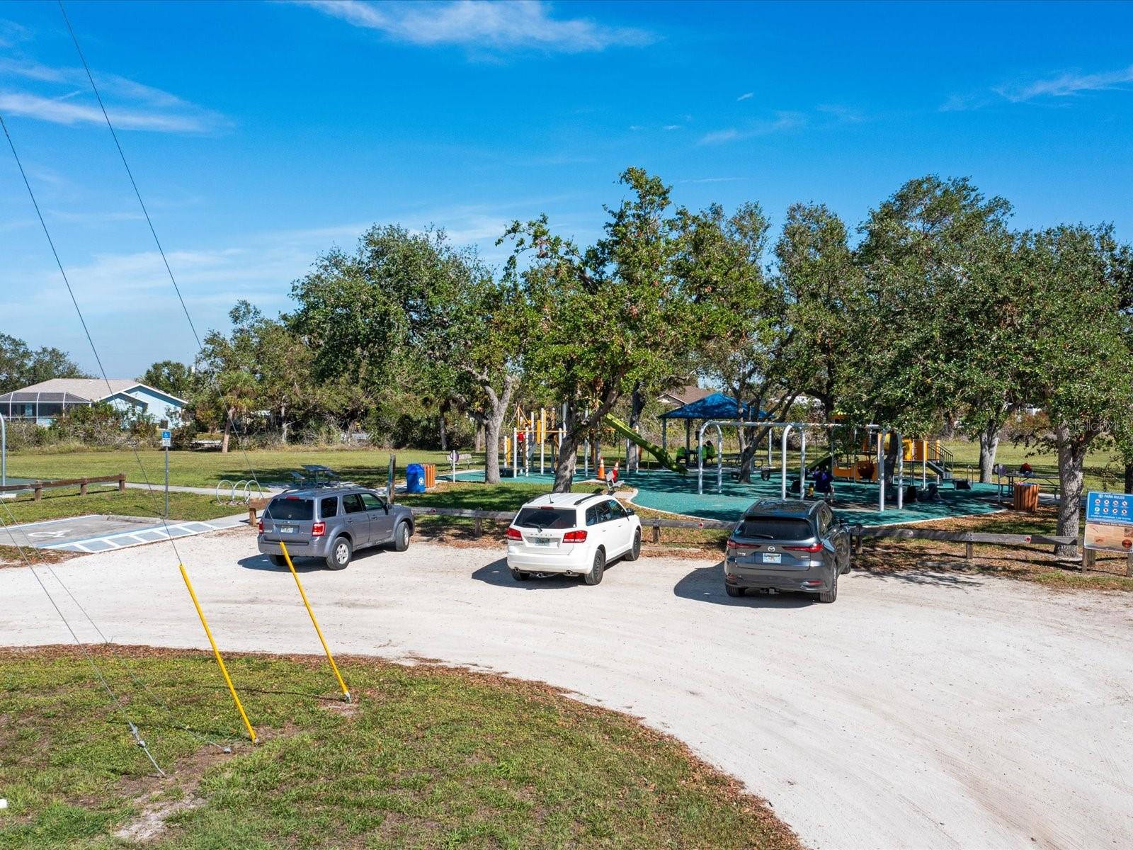 189 DOWLING AVE NE, PORT CHARLOTTE, FL, 33952
