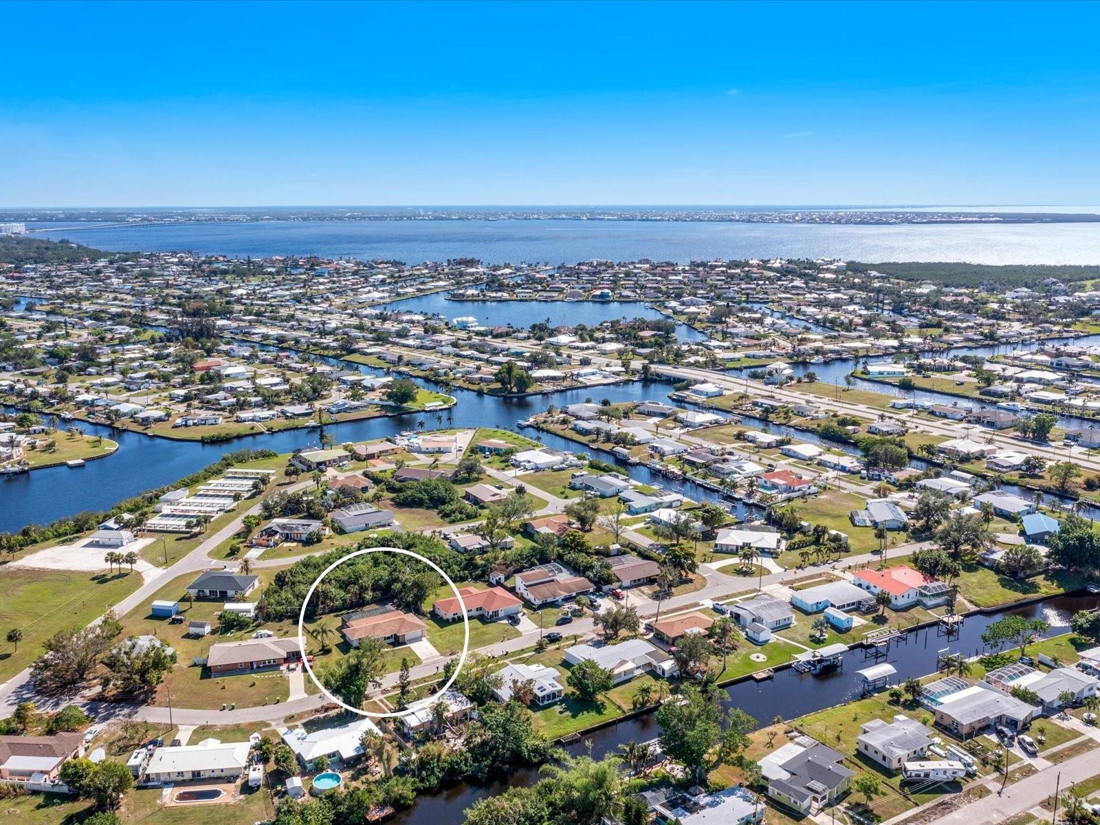 189 DOWLING AVE NE, PORT CHARLOTTE, FL, 33952