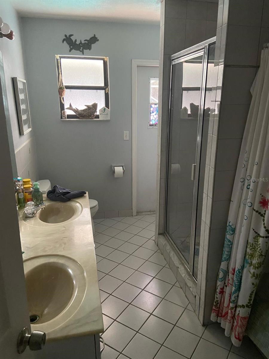 198 SW RAY AVE, PORT SAINT LUCIE, FL, 34983