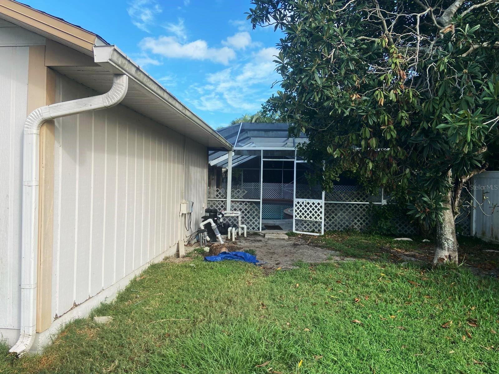 198 SW RAY AVE, PORT SAINT LUCIE, FL, 34983