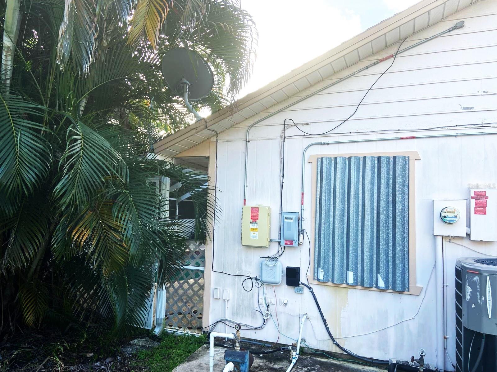 198 SW RAY AVE, PORT SAINT LUCIE, FL, 34983