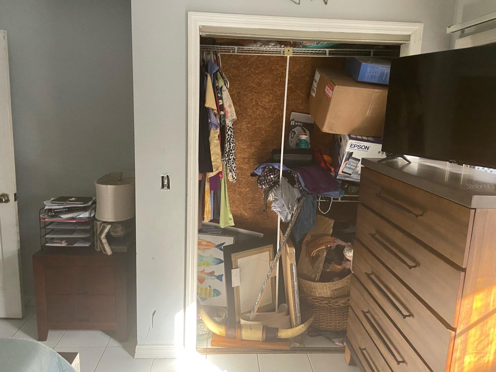 198 SW RAY AVE, PORT SAINT LUCIE, FL, 34983