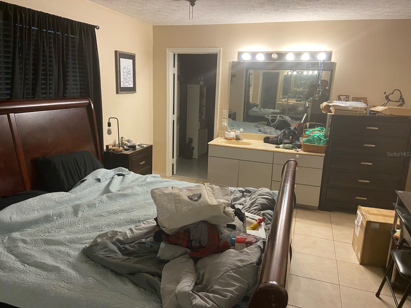 198 SW RAY AVE, PORT SAINT LUCIE, FL, 34983