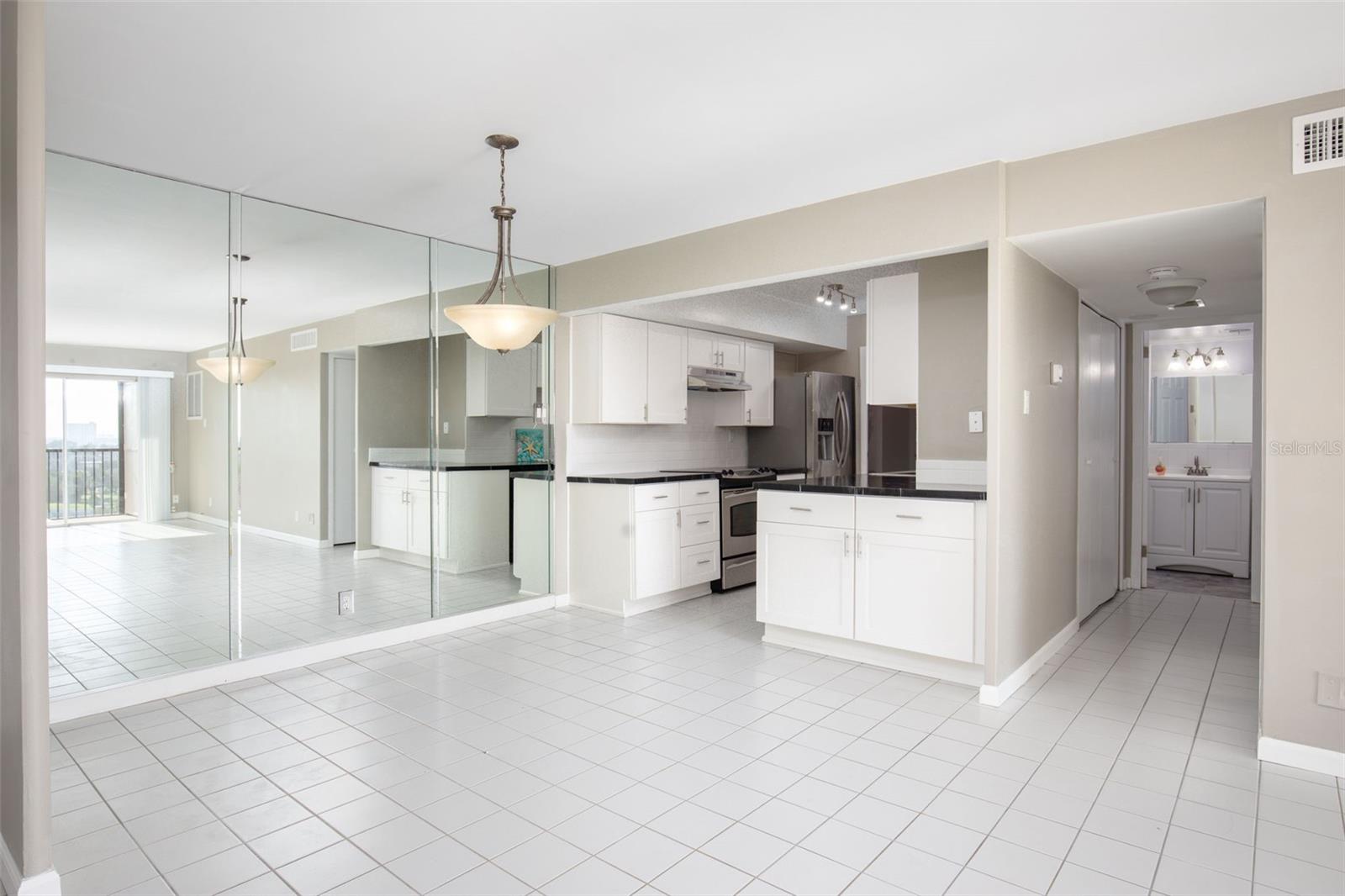 10355 PARADISE BLVD #805, TREASURE ISLAND, FL, 33706