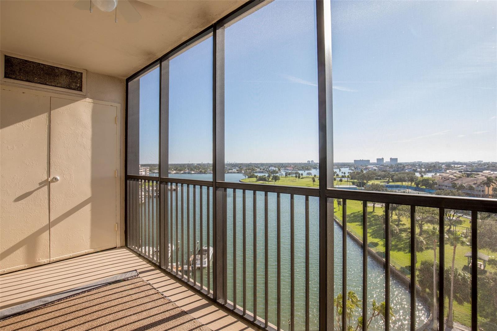 10355 PARADISE BLVD #805, TREASURE ISLAND, FL, 33706