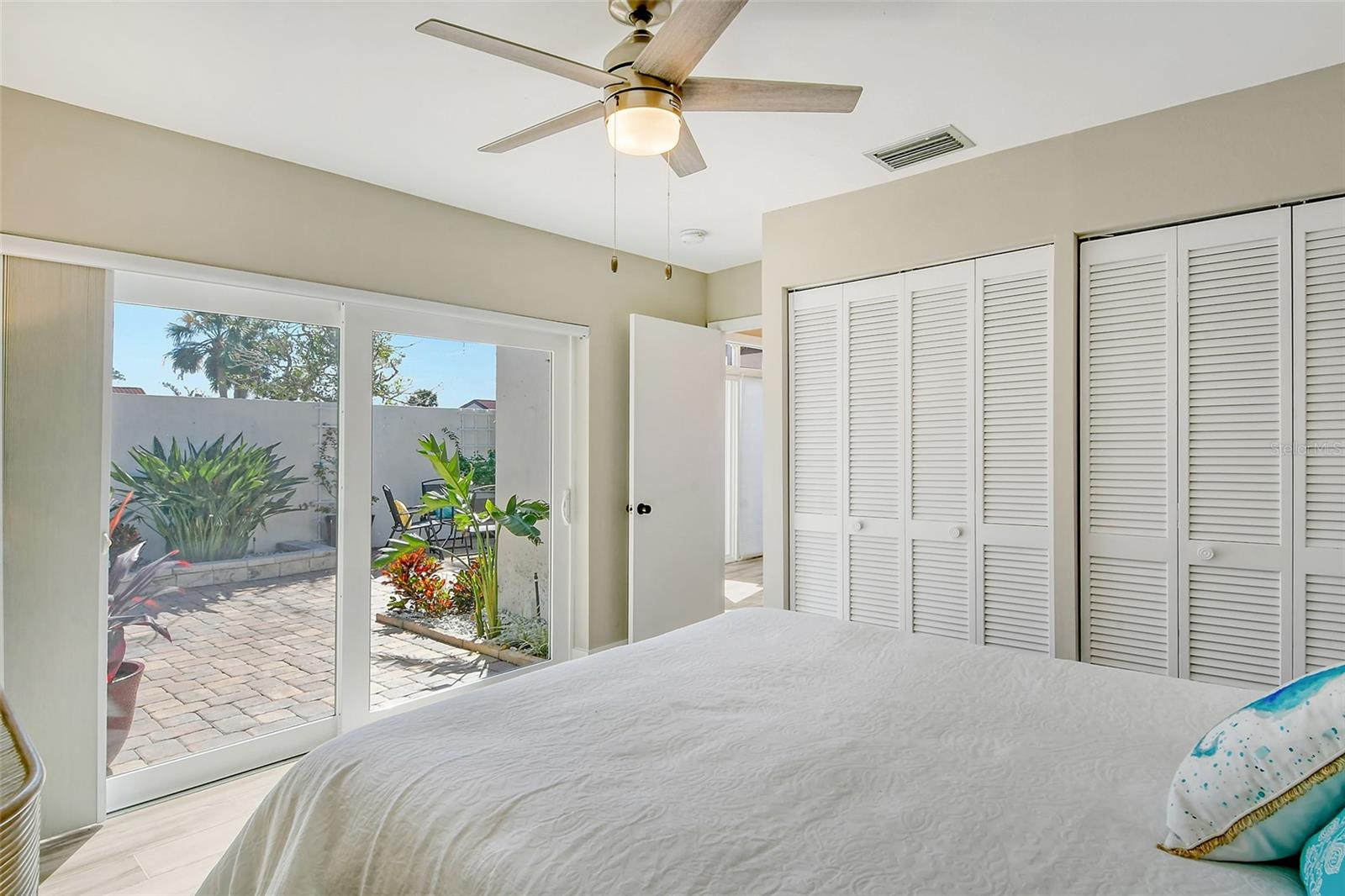 784 SARABAY RD #18, OSPREY, FL, 34229