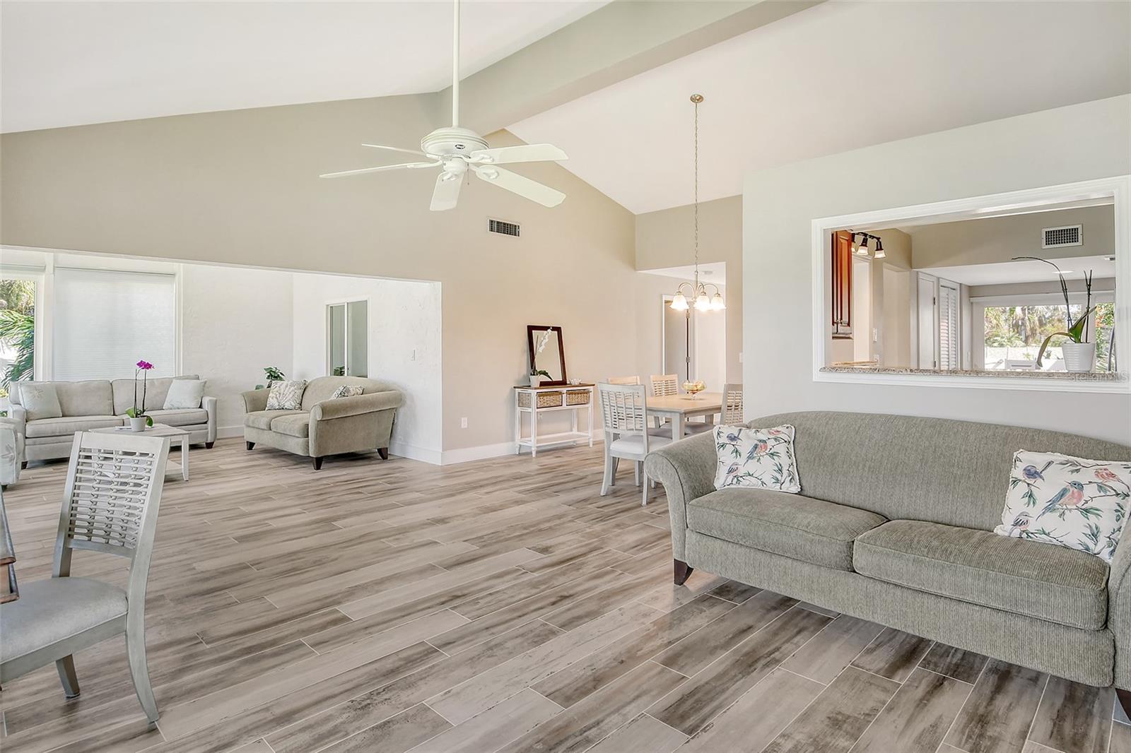 784 SARABAY RD #18, OSPREY, FL, 34229