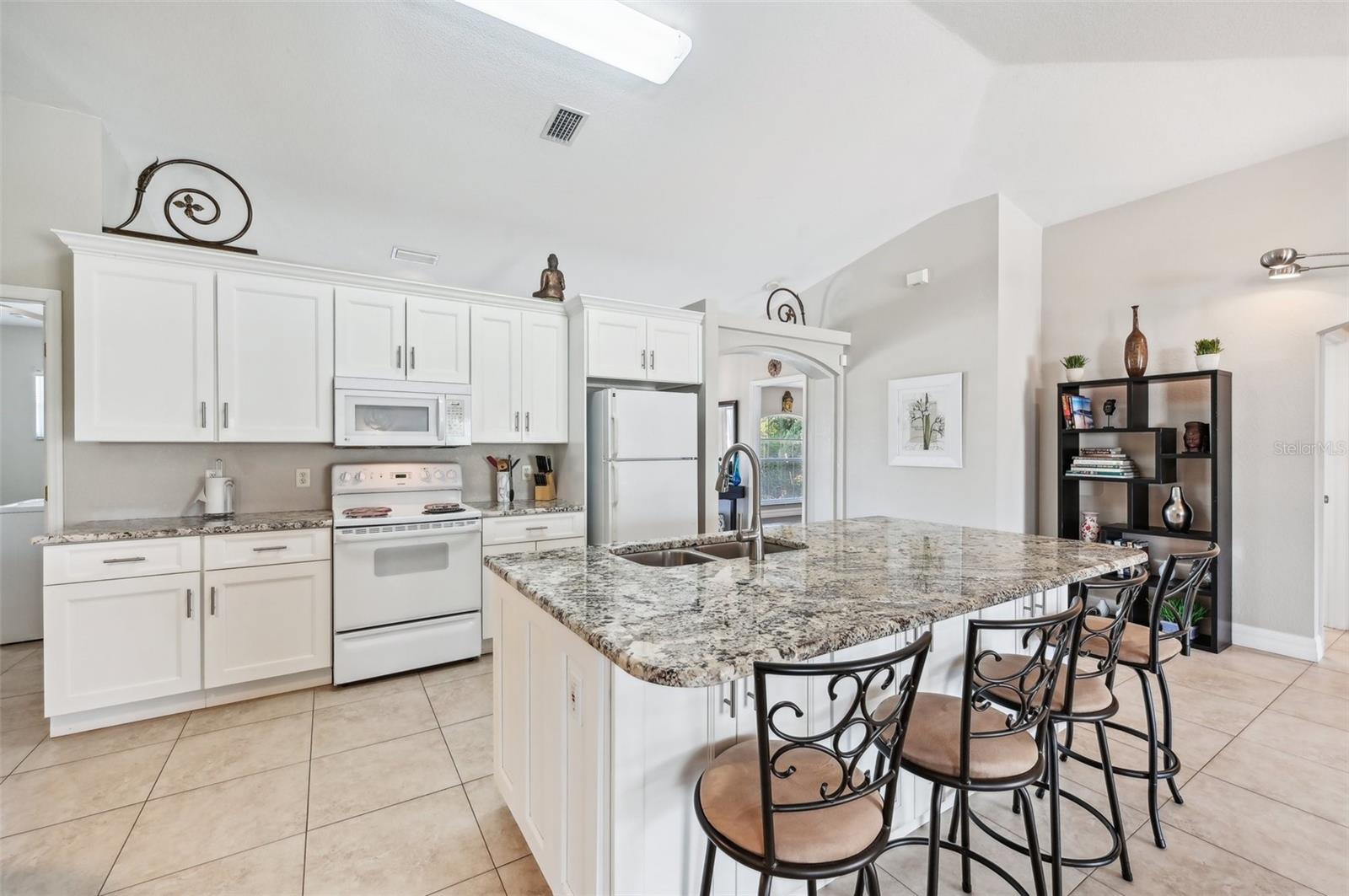 175 ROSEMARY ST, PORT CHARLOTTE, FL, 33954