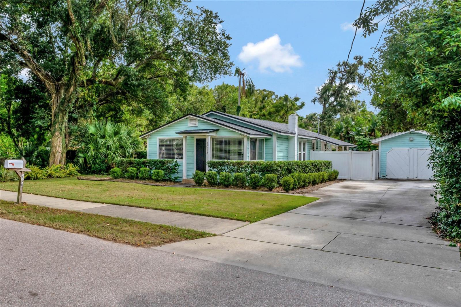 2028 E GRANT AVE, ORLANDO, FL, 32806