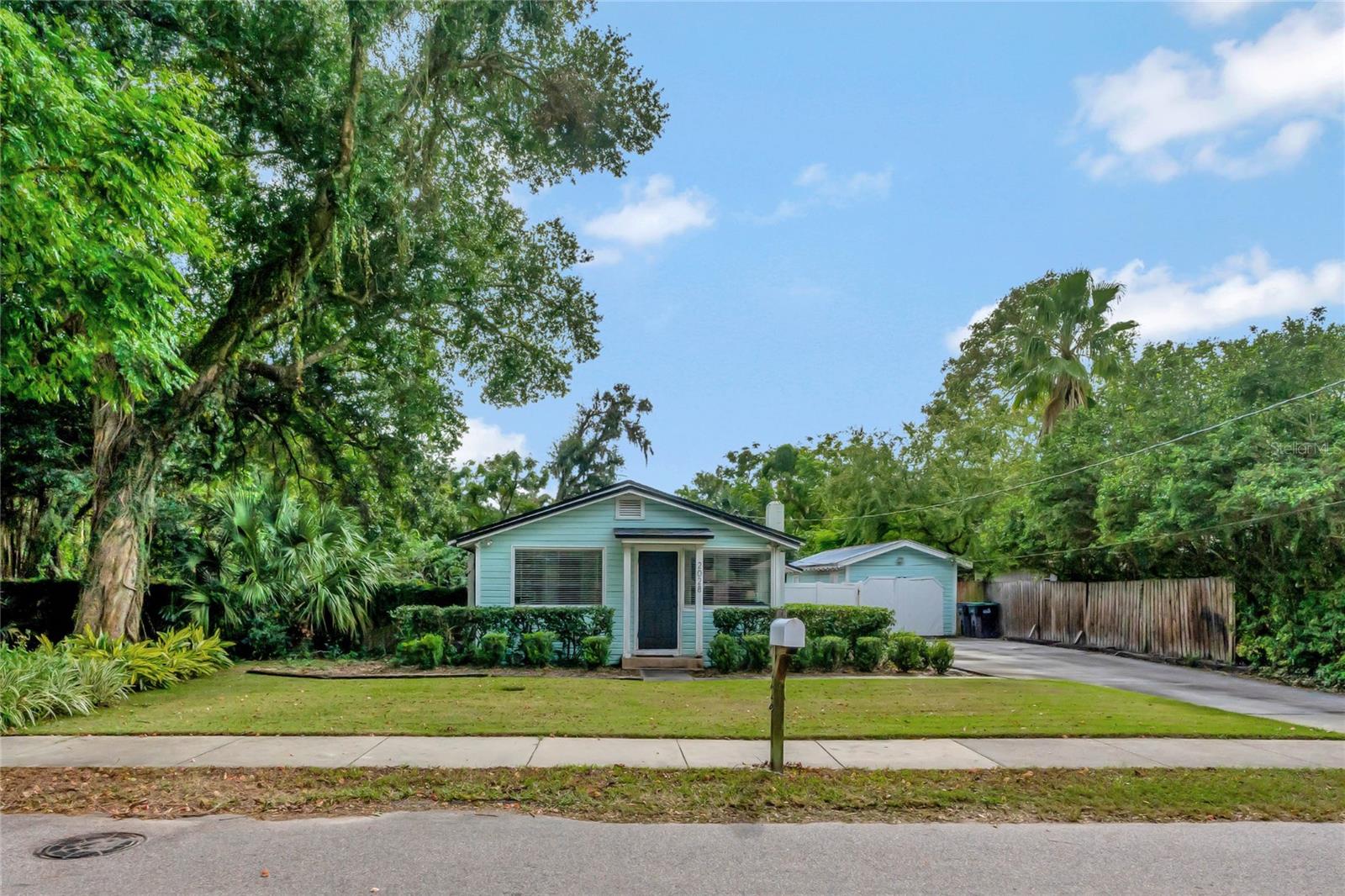 2028 E GRANT AVE, ORLANDO, FL, 32806