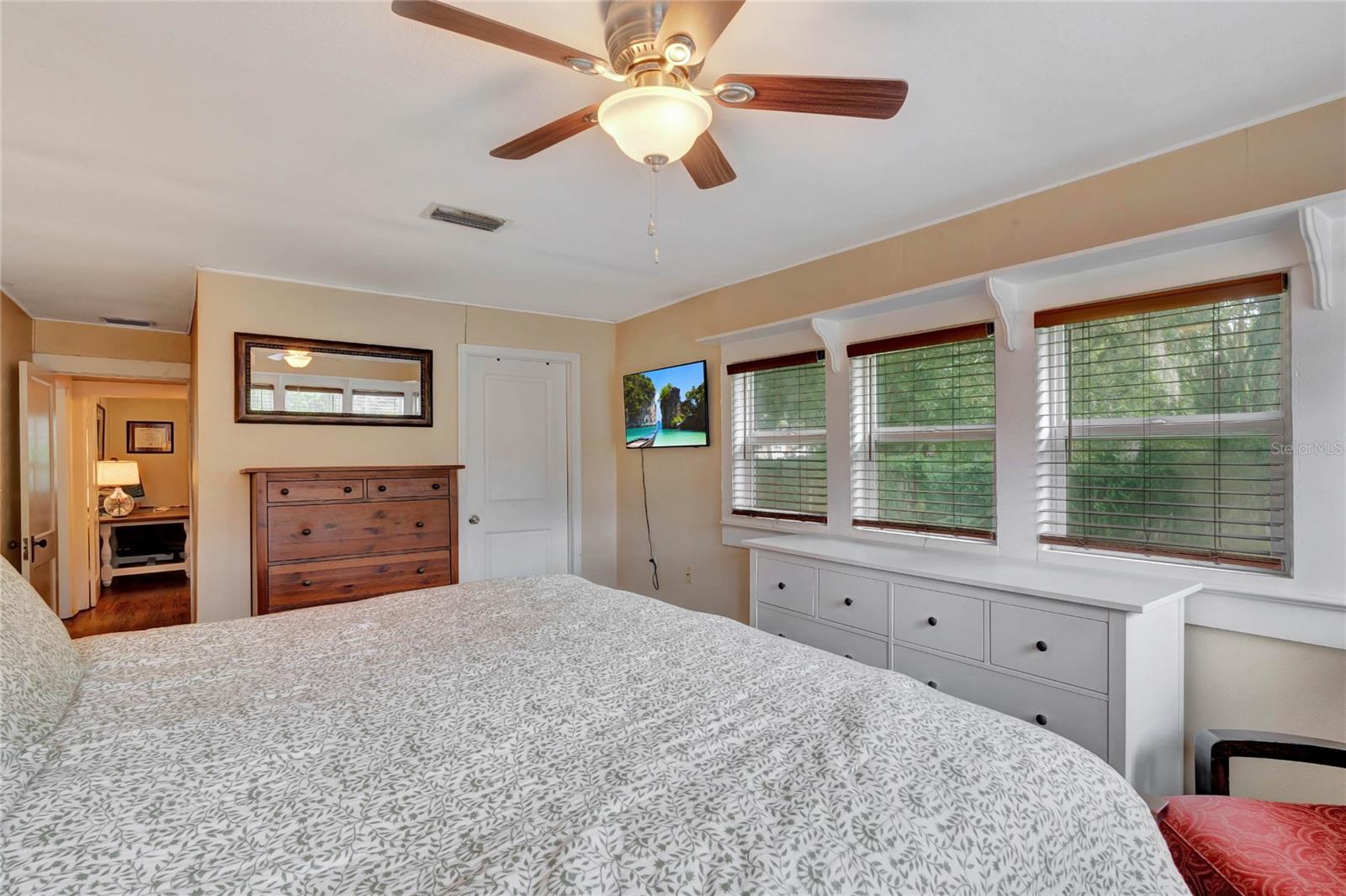 2028 E GRANT AVE, ORLANDO, FL, 32806