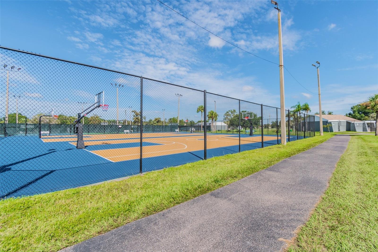 11022 ASHBOURNE CIR, TAMPA, FL, 33624