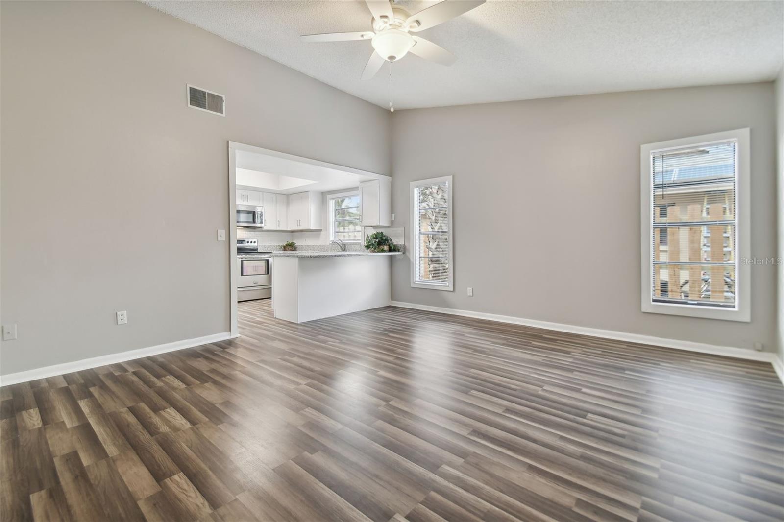 11022 ASHBOURNE CIR, TAMPA, FL, 33624