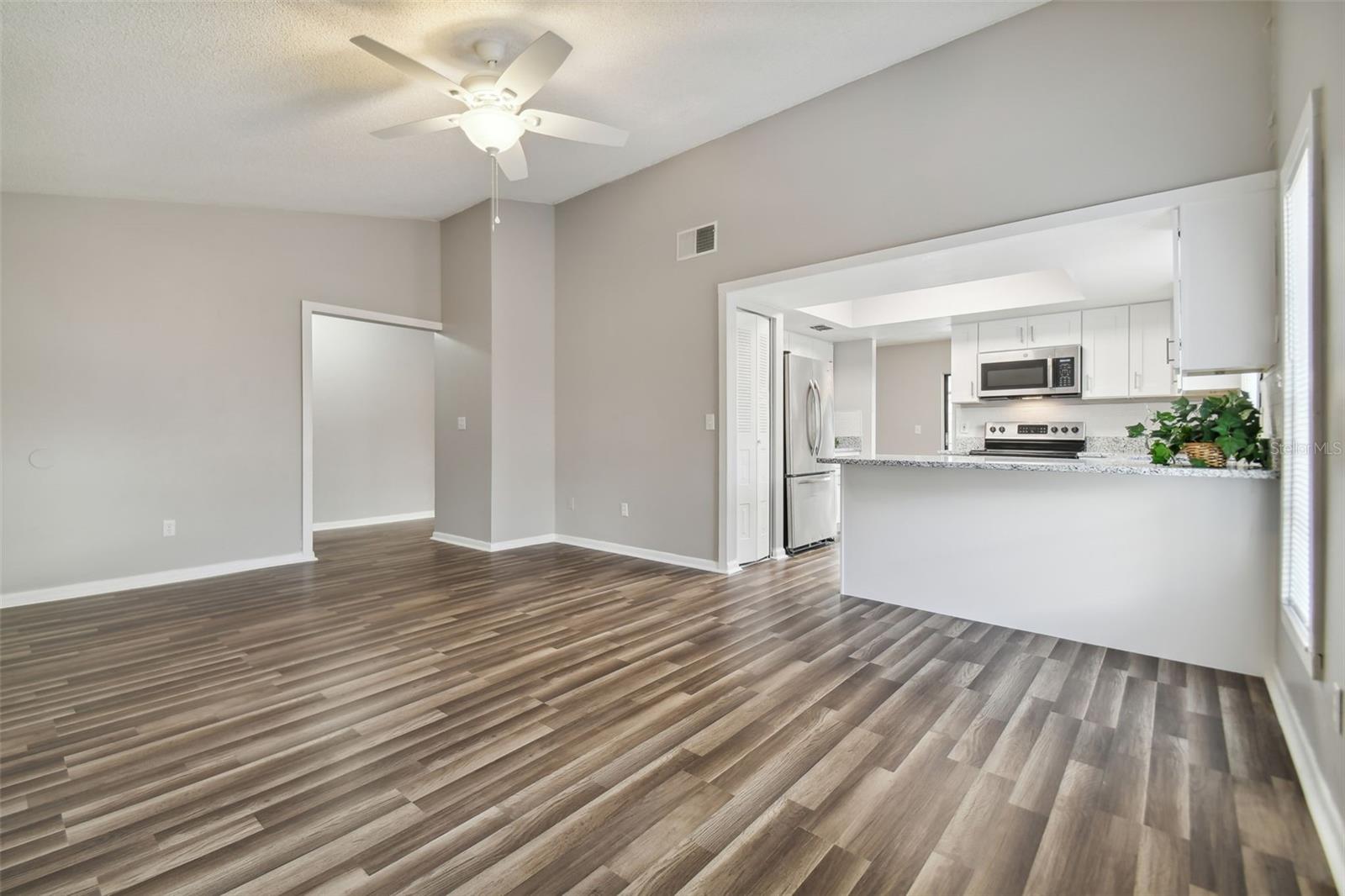 11022 ASHBOURNE CIR, TAMPA, FL, 33624