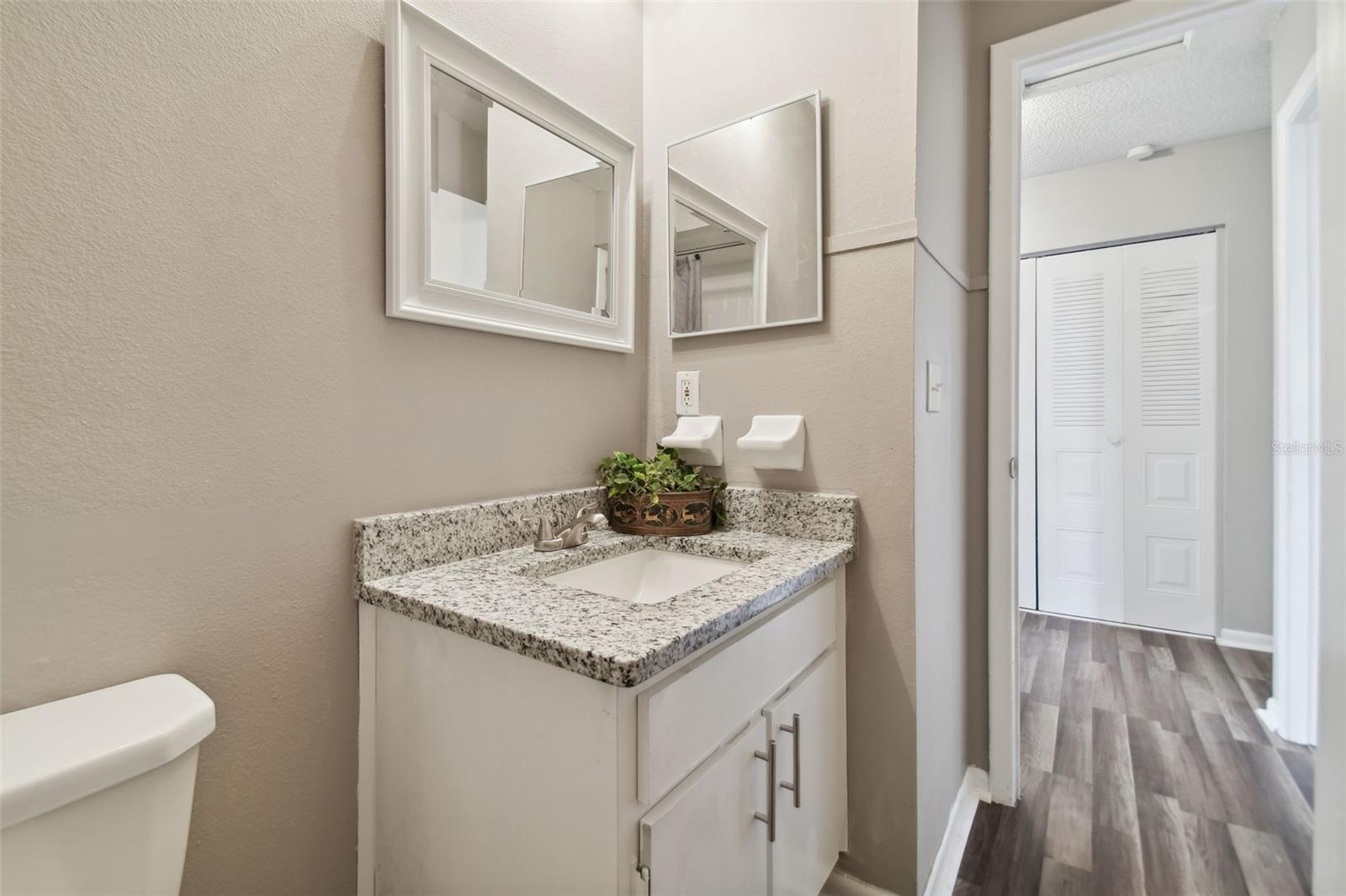 11022 ASHBOURNE CIR, TAMPA, FL, 33624