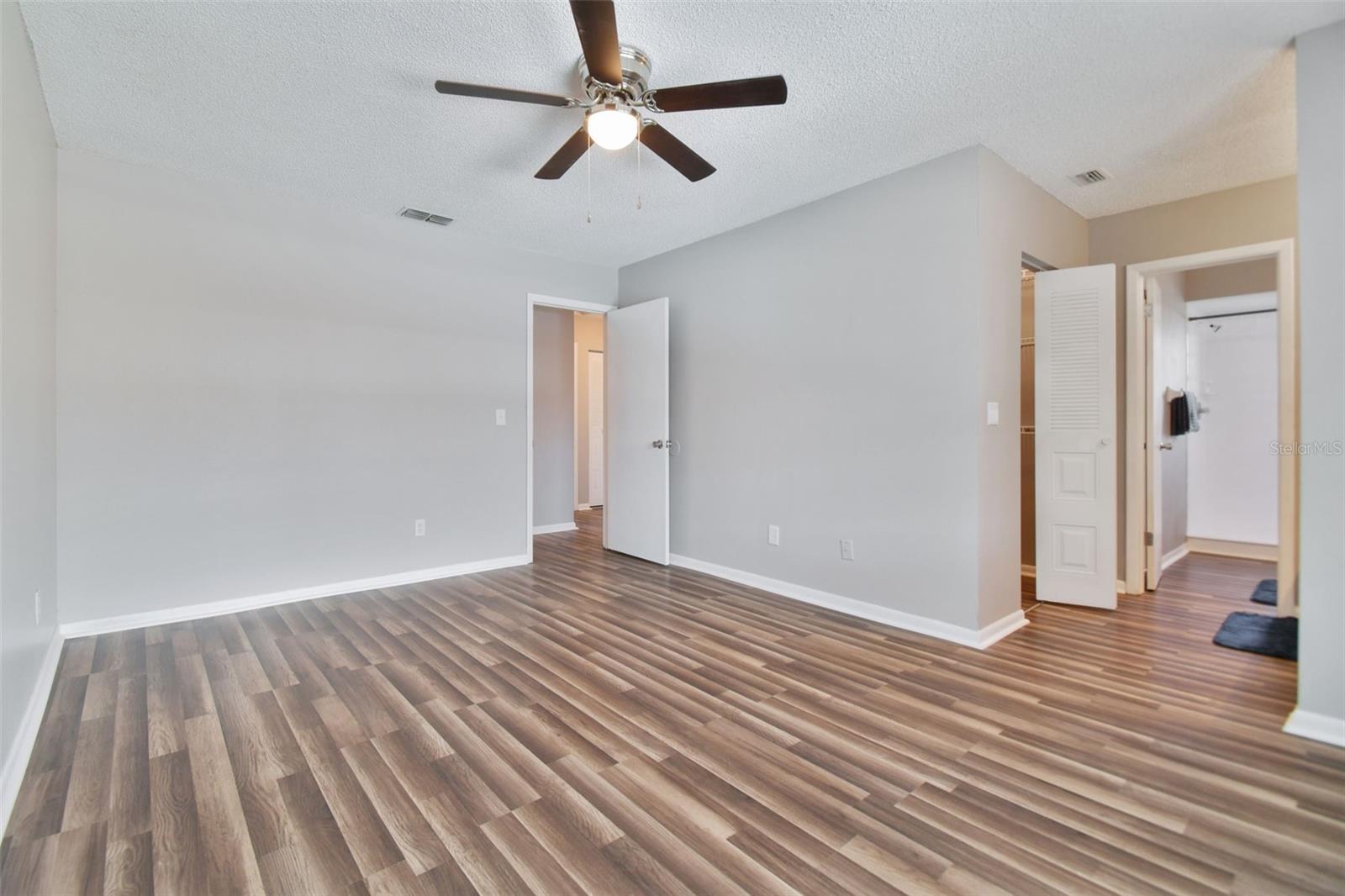 11022 ASHBOURNE CIR, TAMPA, FL, 33624