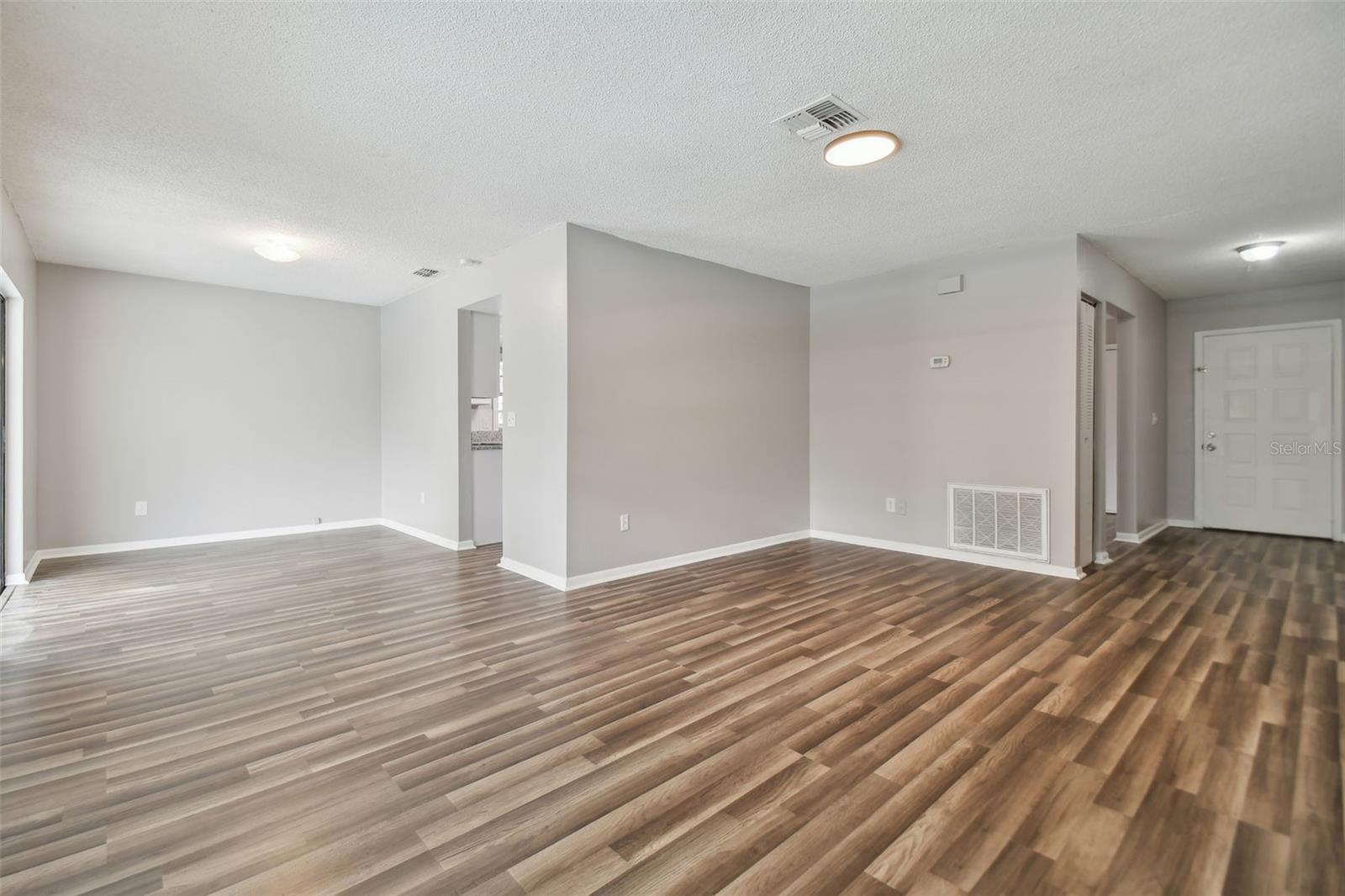 11022 ASHBOURNE CIR, TAMPA, FL, 33624