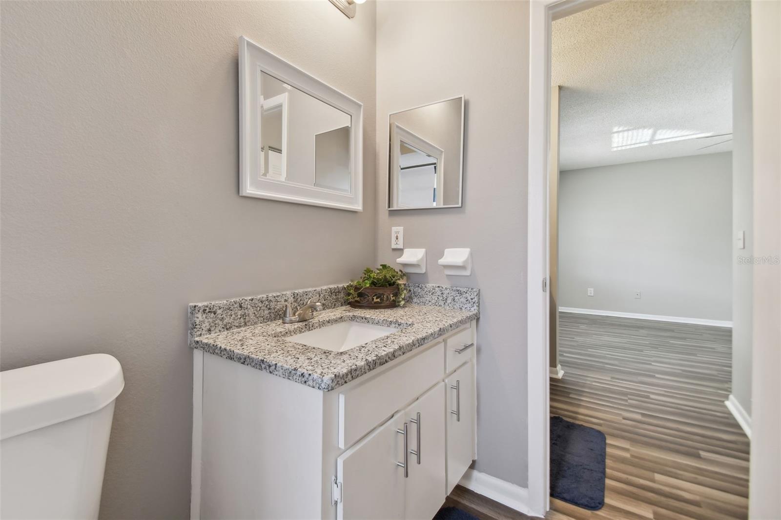 11022 ASHBOURNE CIR, TAMPA, FL, 33624