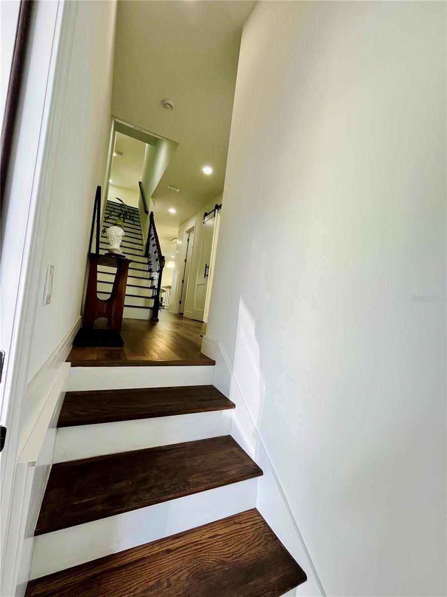 208 WASHINGTON AVE, OLDSMAR, FL, 34677