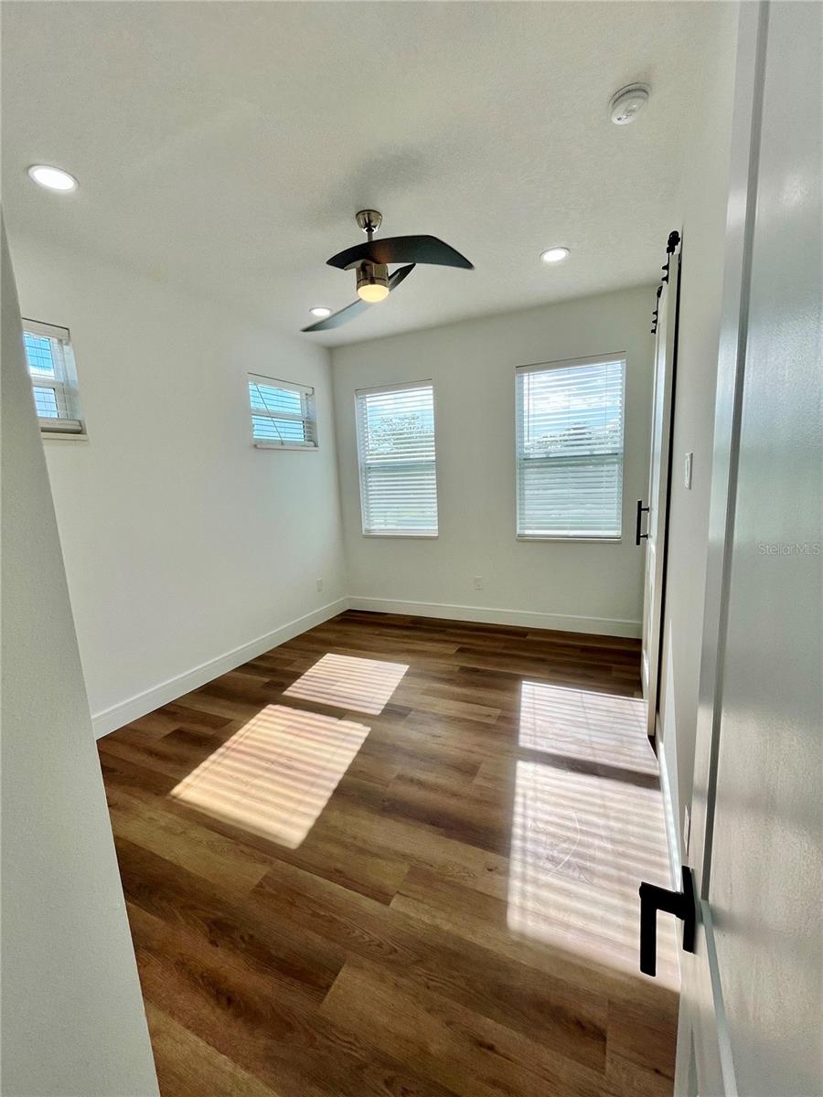 208 WASHINGTON AVE, OLDSMAR, FL, 34677