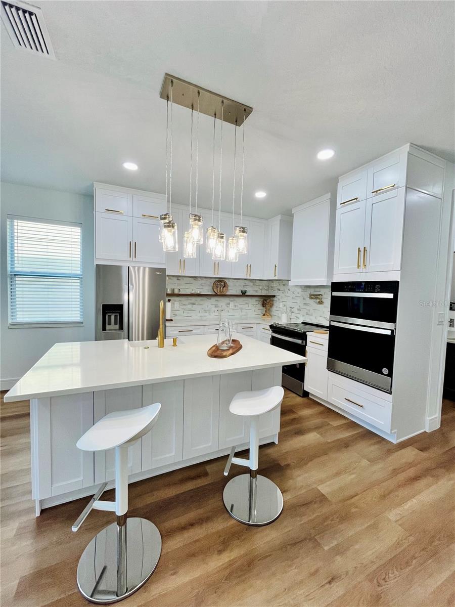 208 WASHINGTON AVE, OLDSMAR, FL, 34677