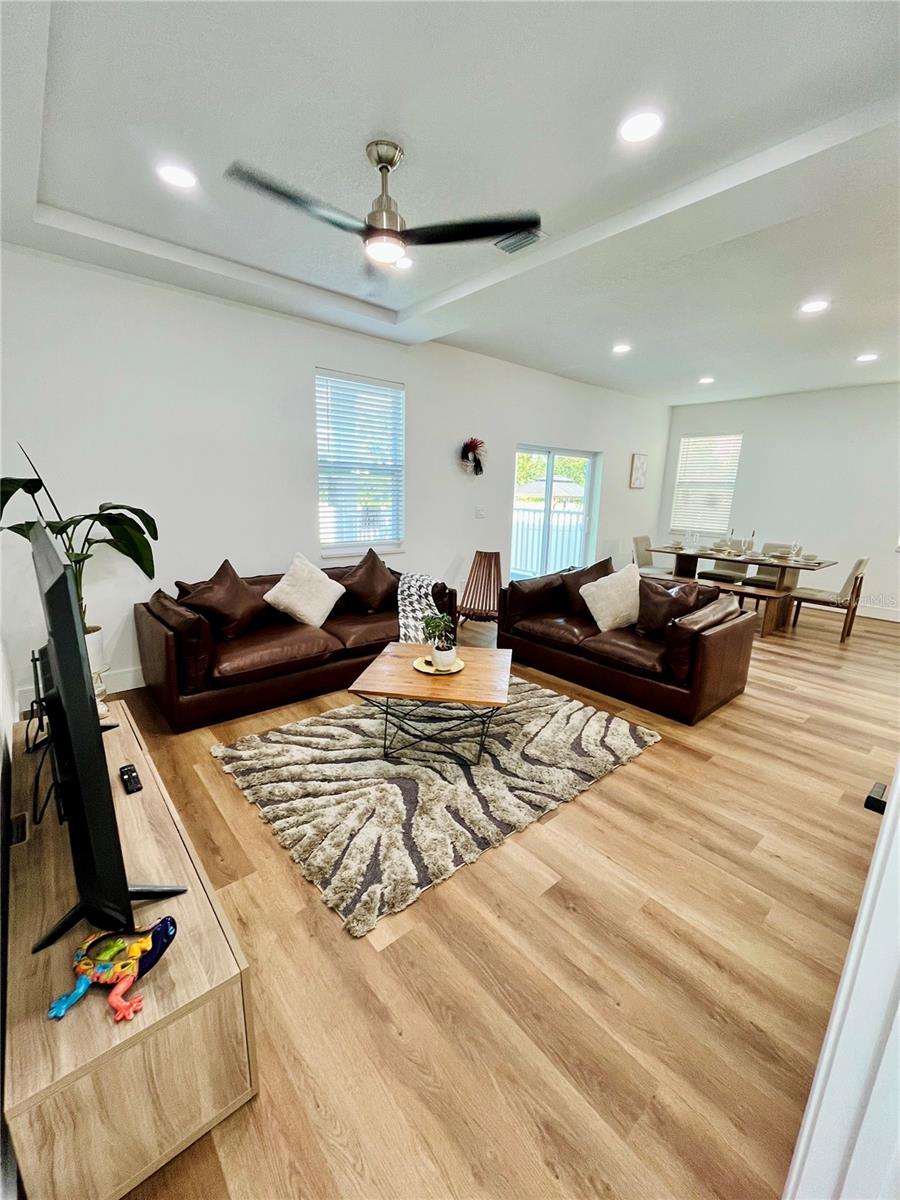 208 WASHINGTON AVE, OLDSMAR, FL, 34677