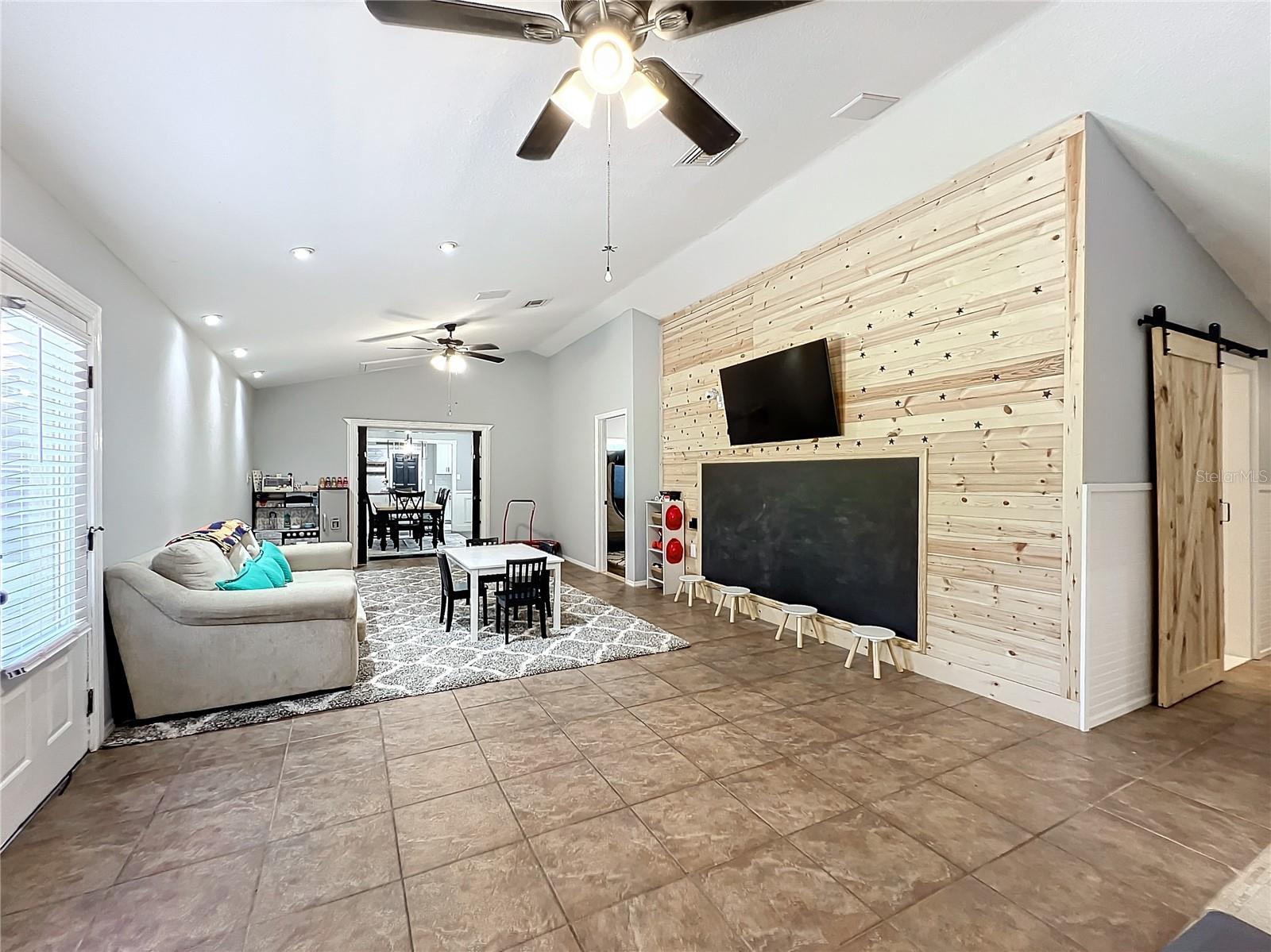 33413 FAIRWAY RD, LEESBURG, FL, 34788