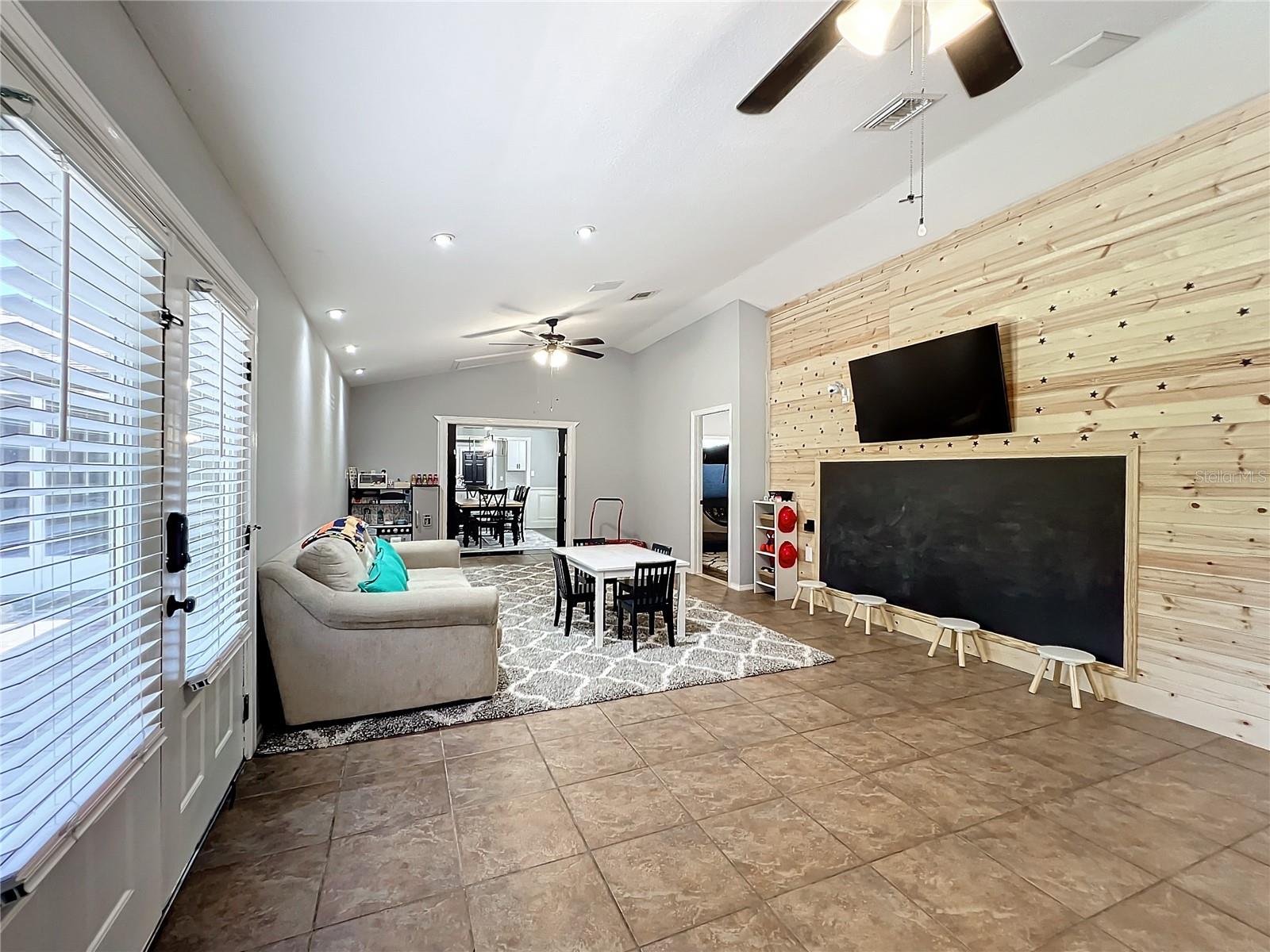 33413 FAIRWAY RD, LEESBURG, FL, 34788