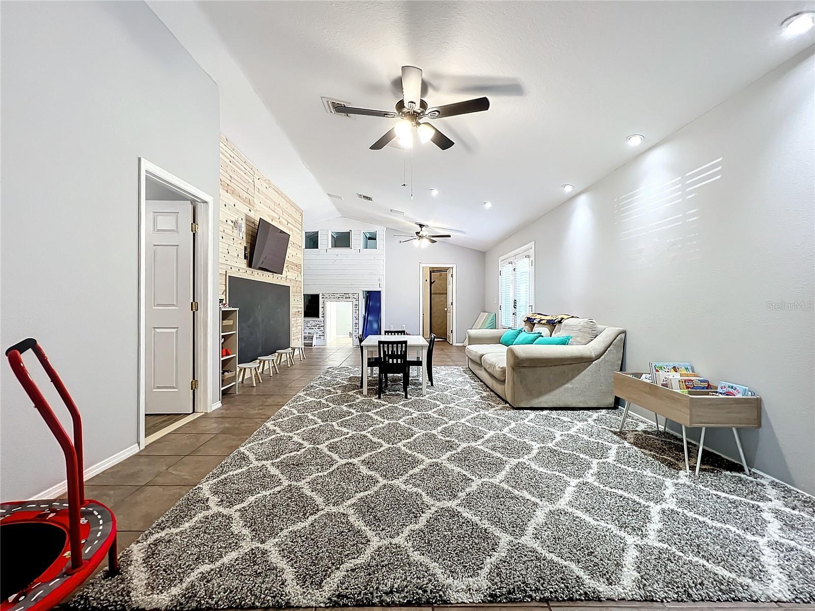 33413 FAIRWAY RD, LEESBURG, FL, 34788