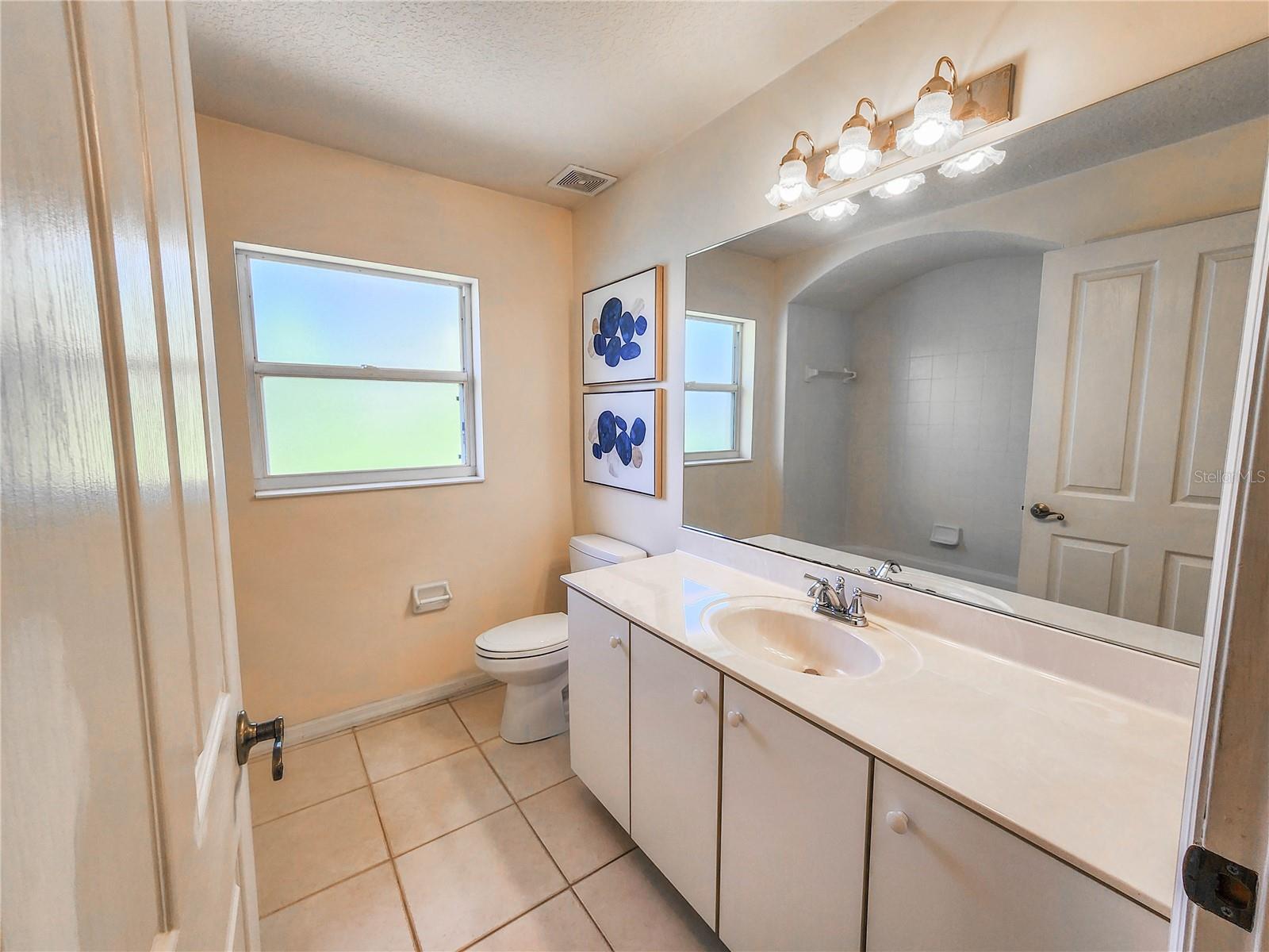 8 BURNING SANDS LN, PALM COAST, FL, 32137