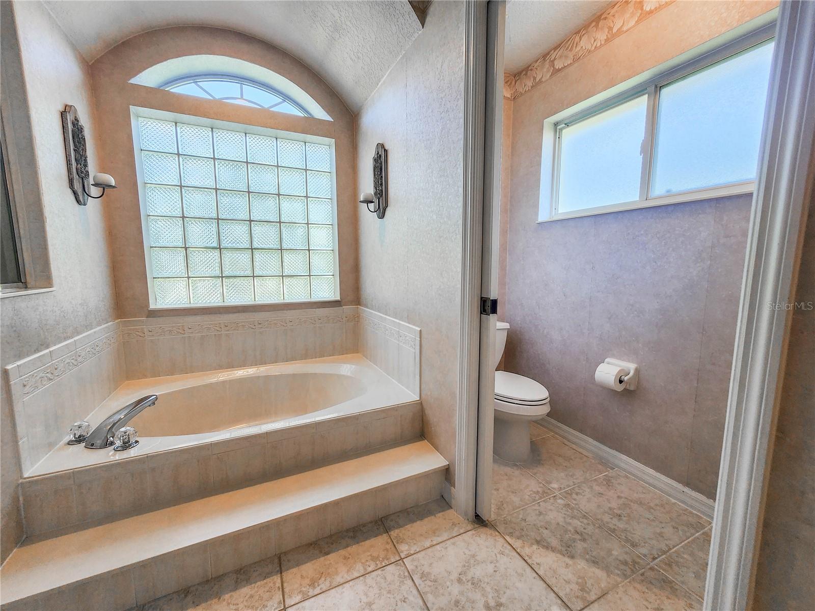 8 BURNING SANDS LN, PALM COAST, FL, 32137