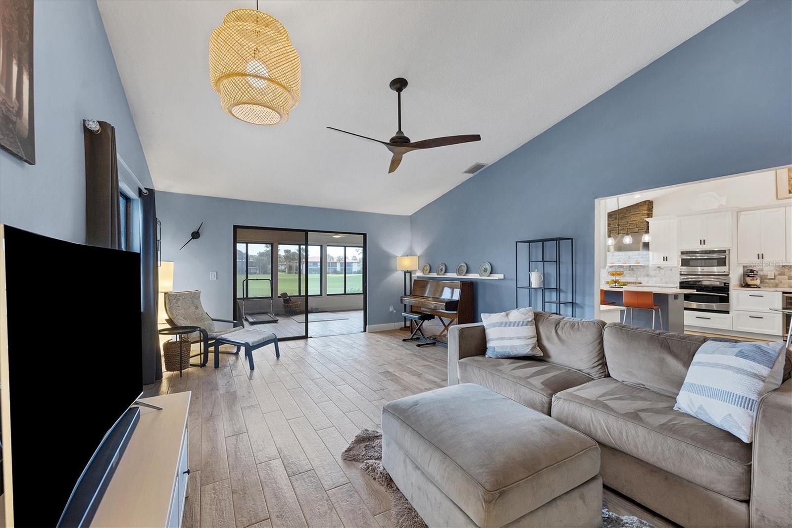 3603-B AVENIDA MADERA, BRADENTON, FL, 34210
