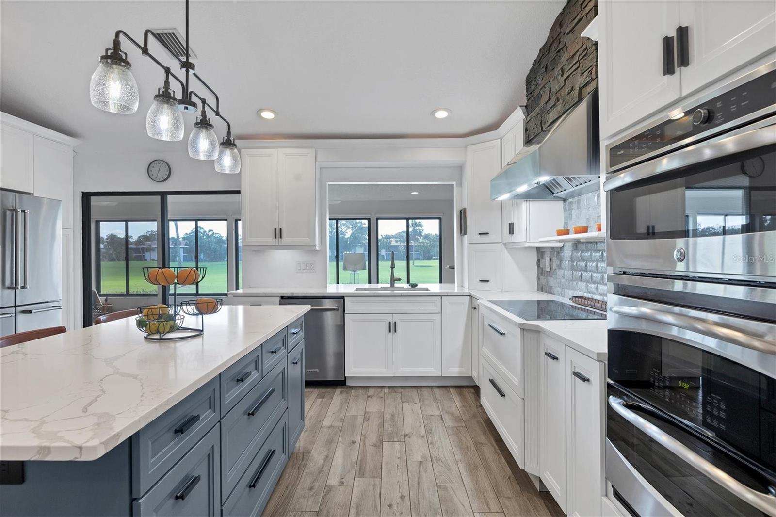 3603-B AVENIDA MADERA, BRADENTON, FL, 34210
