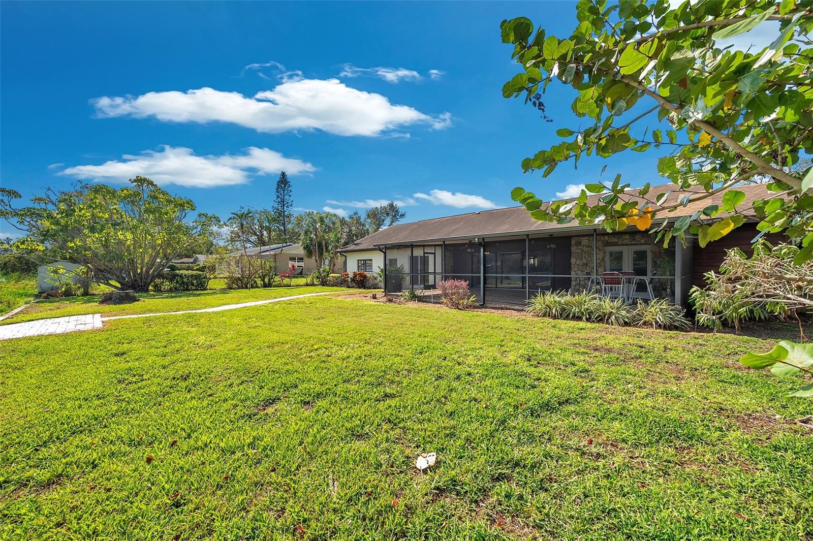 12011 N GOMEZ AVE, TAMPA, FL, 33618